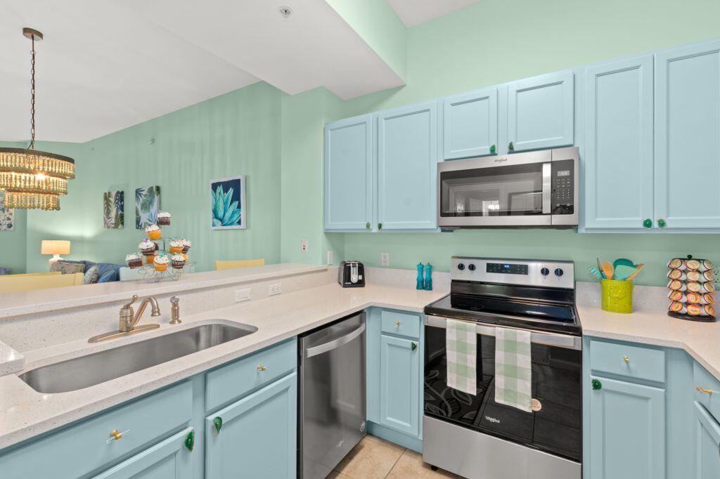 PALMS OF DESTIN (THE) - Residential