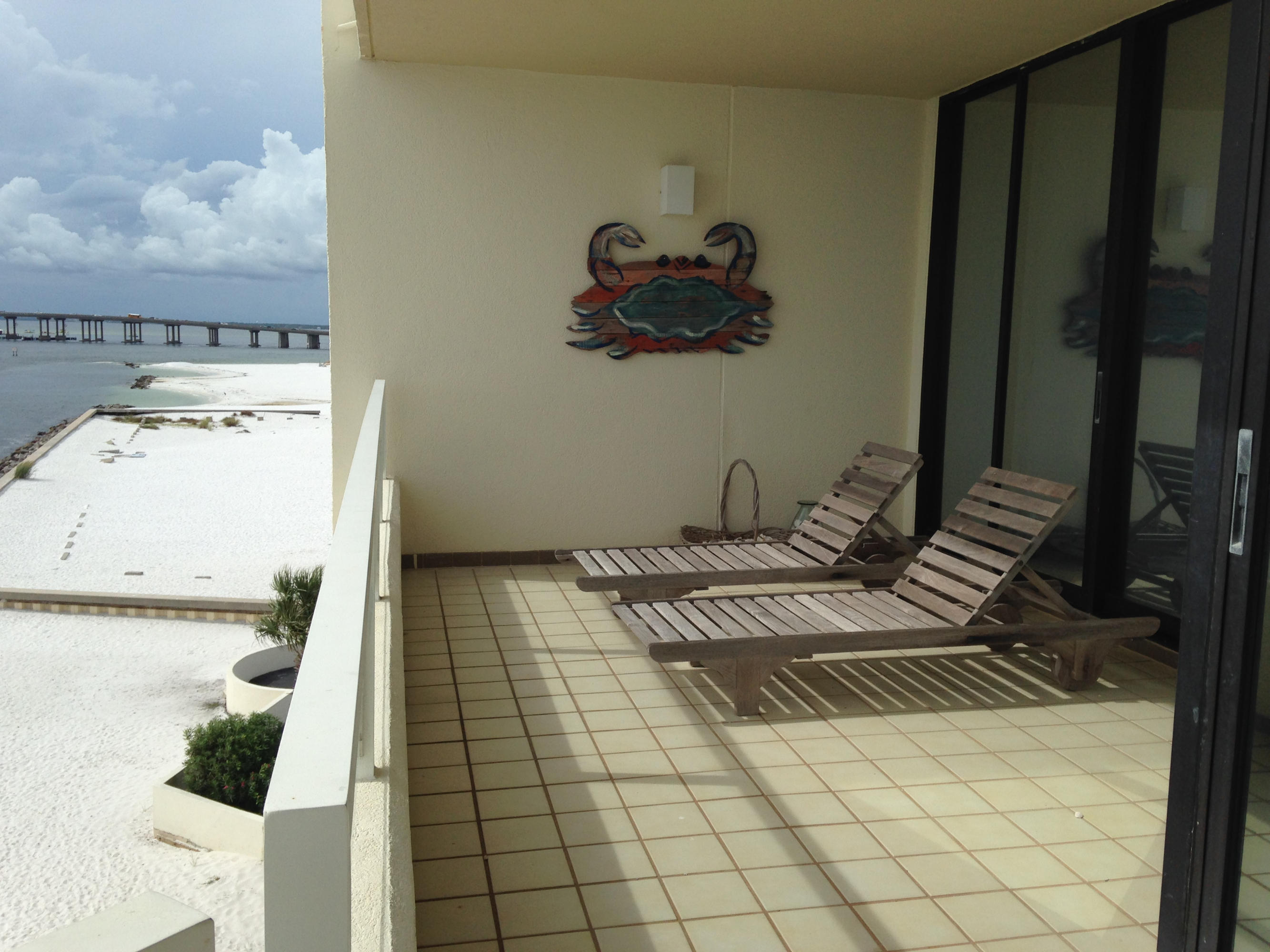 East Pass Towers Condominiums - Residential