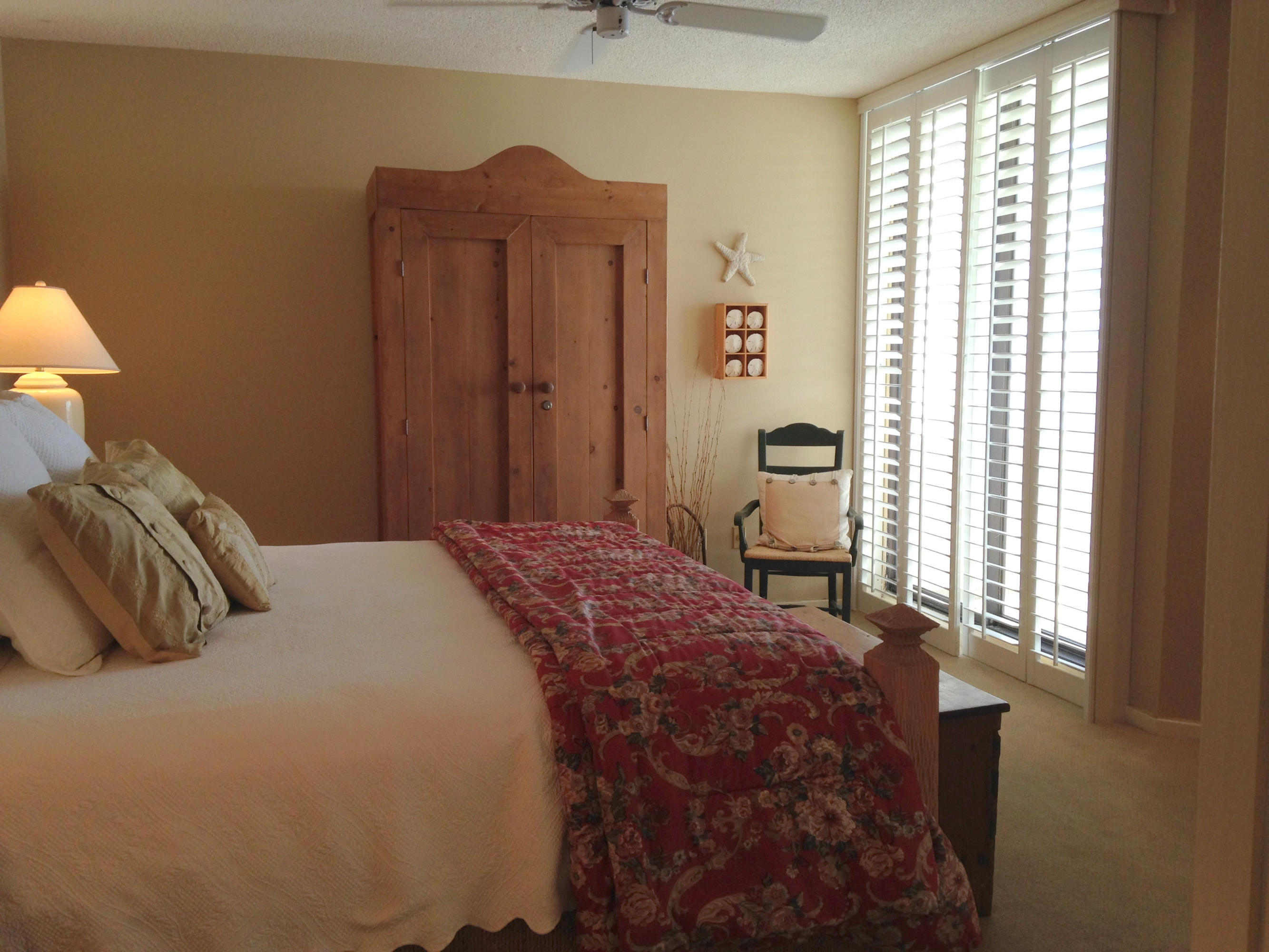 East Pass Towers Condominiums - Residential