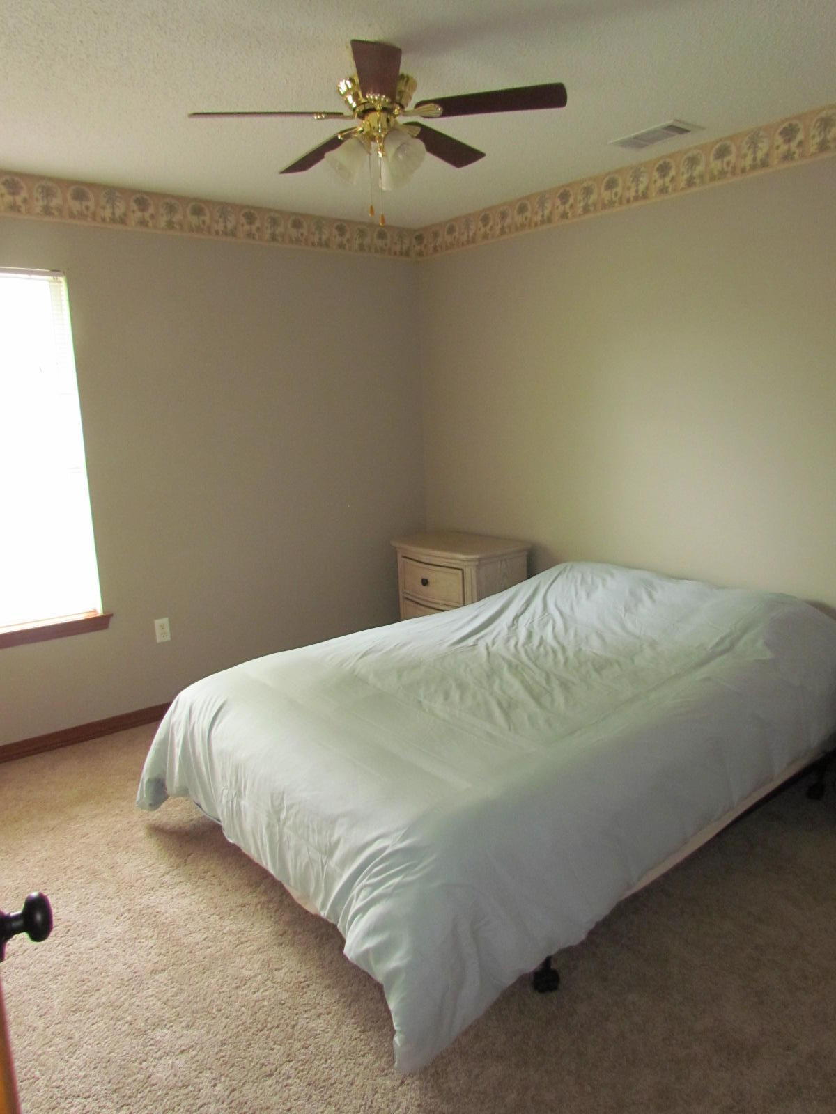 SHADOW OAK S/D - Residential Lease