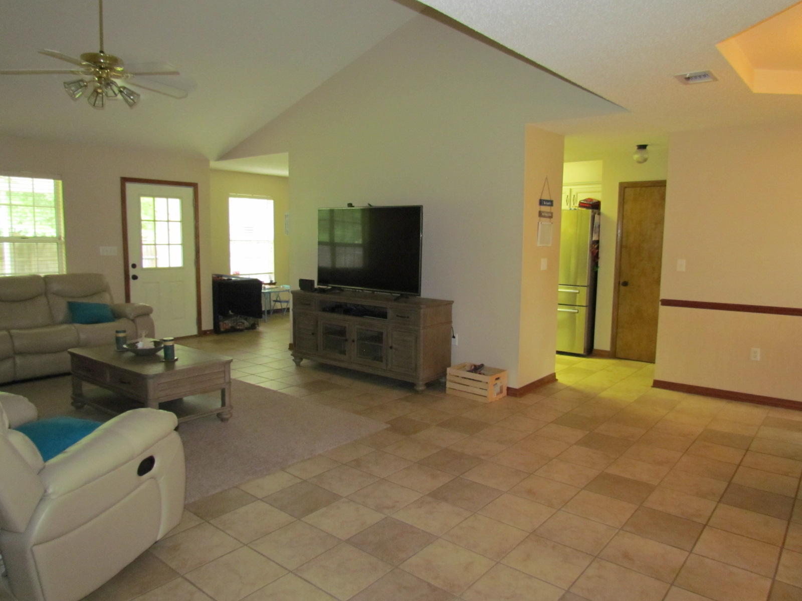 SHADOW OAK S/D - Residential Lease