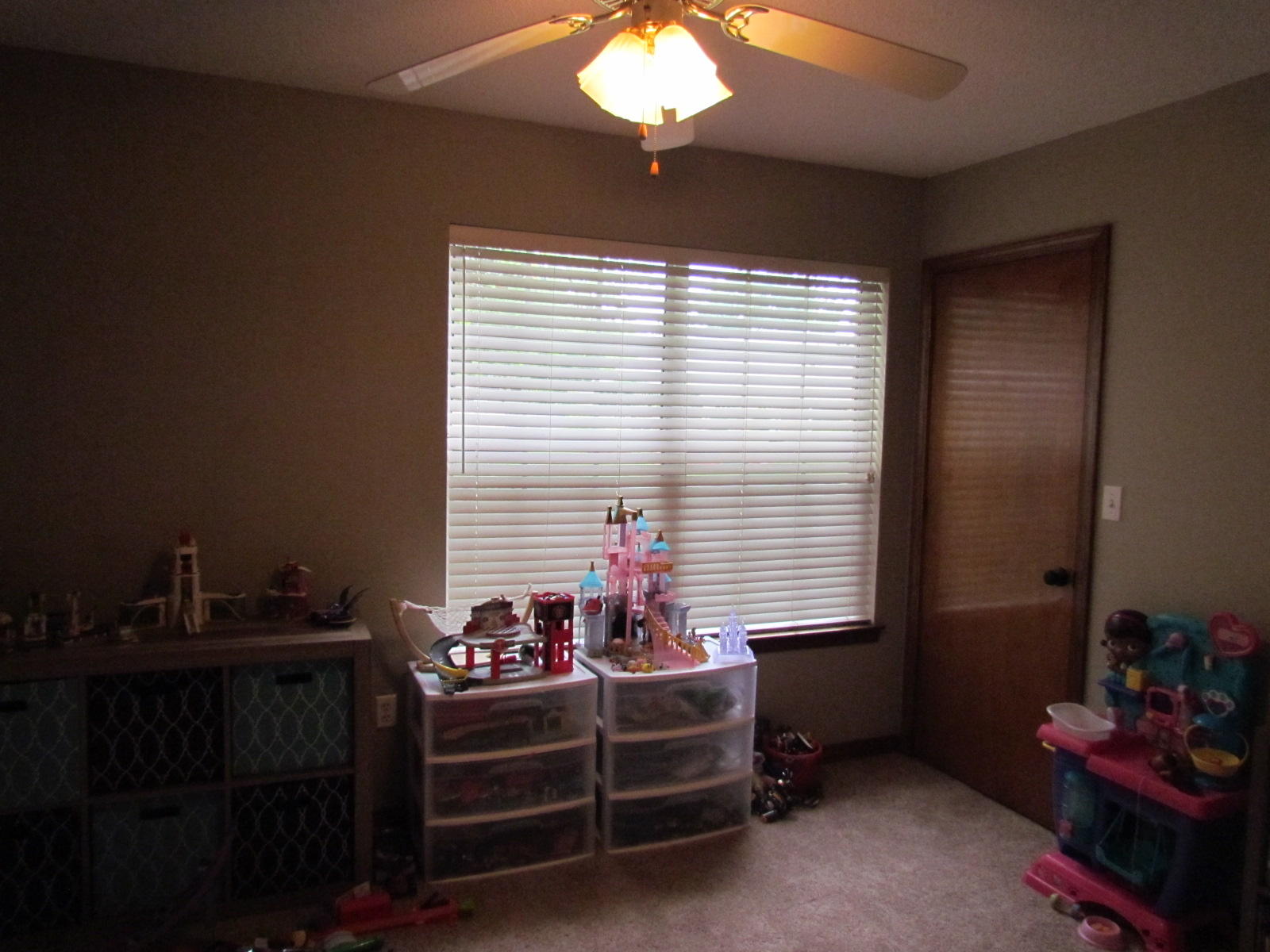 SHADOW OAK S/D - Residential Lease