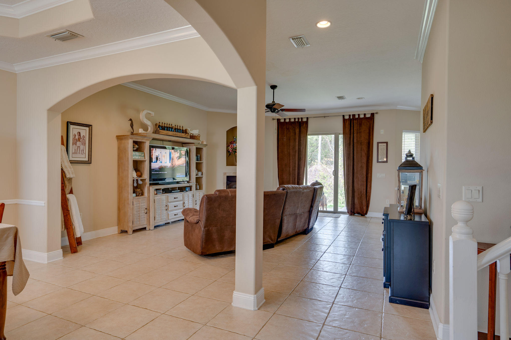 CHARDONNAY ESTATES - Residential