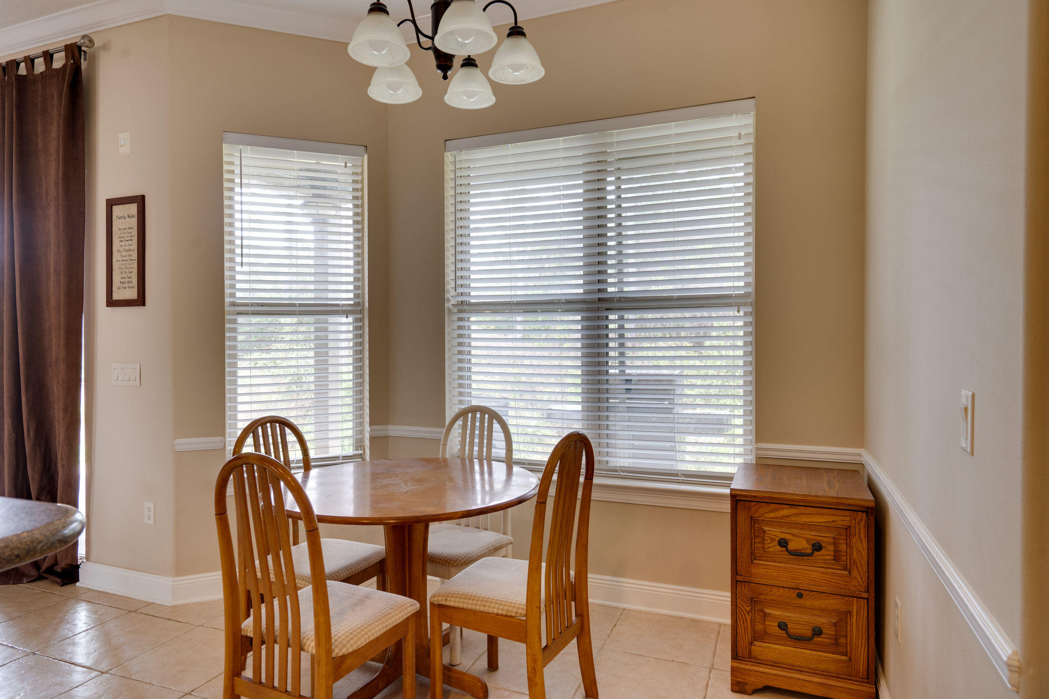 CHARDONNAY ESTATES - Residential