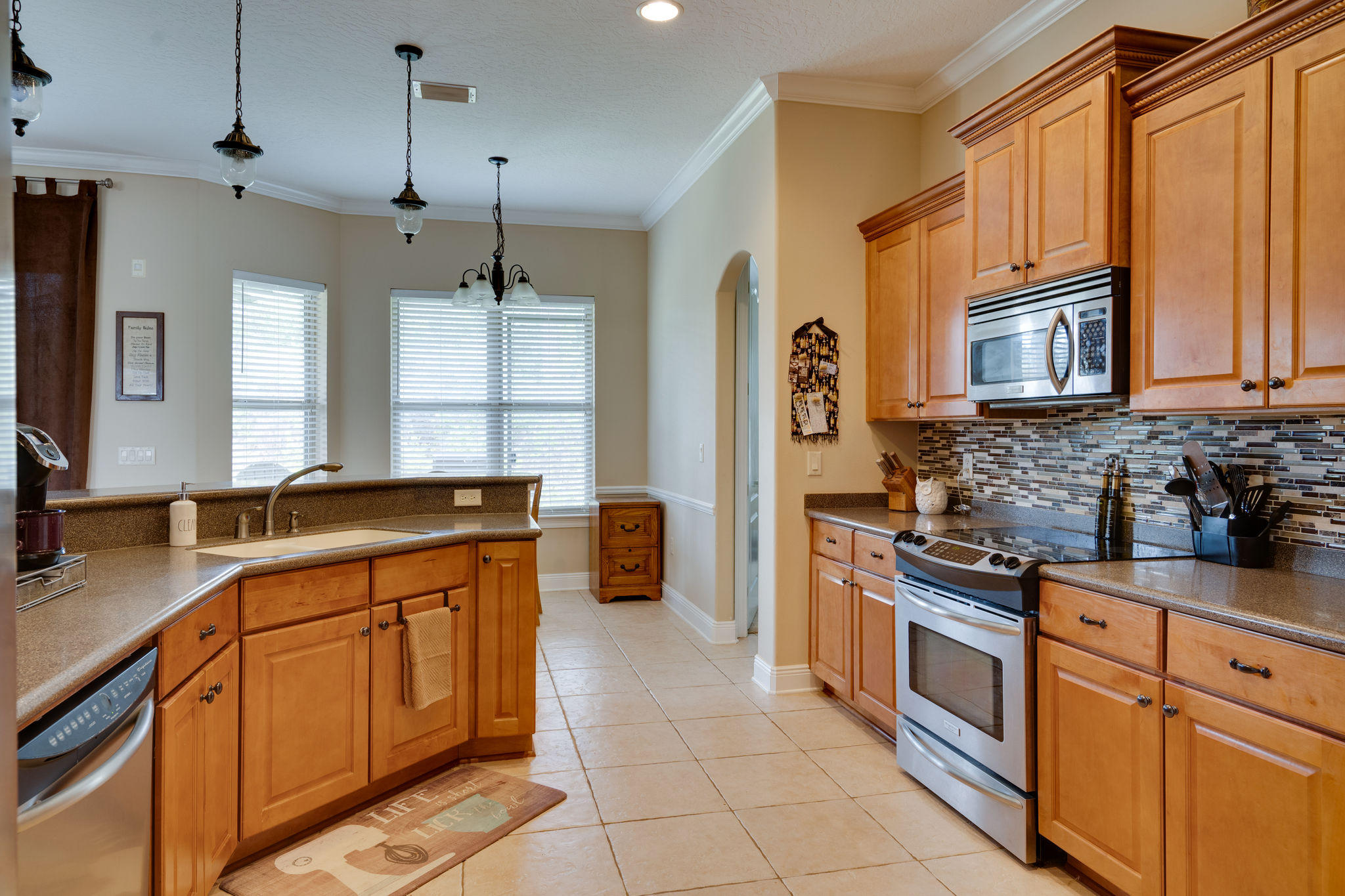 CHARDONNAY ESTATES - Residential