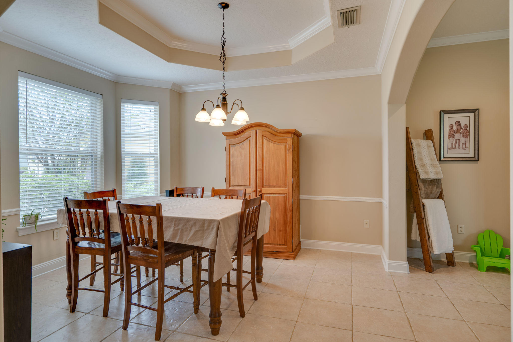 CHARDONNAY ESTATES - Residential