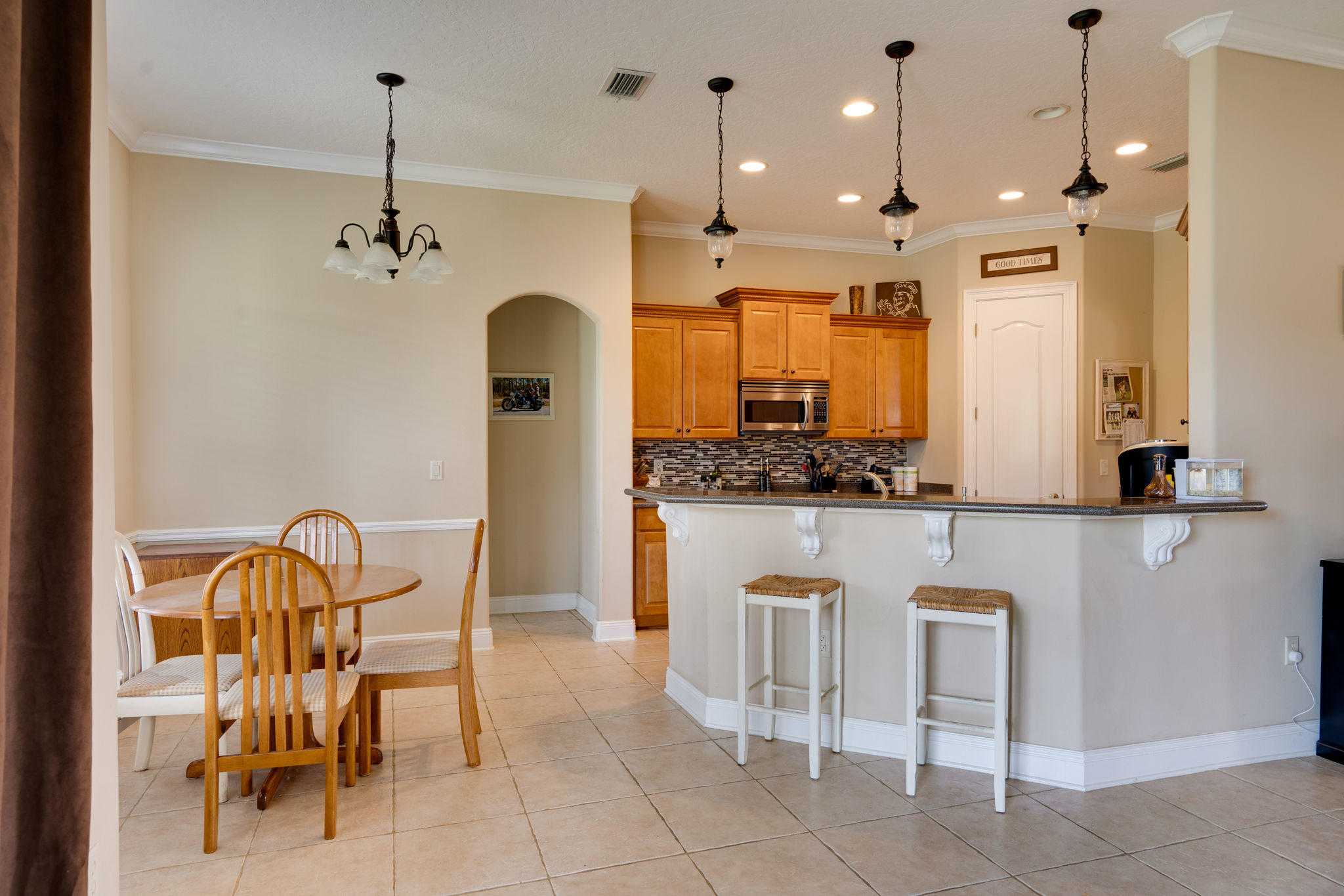 CHARDONNAY ESTATES - Residential