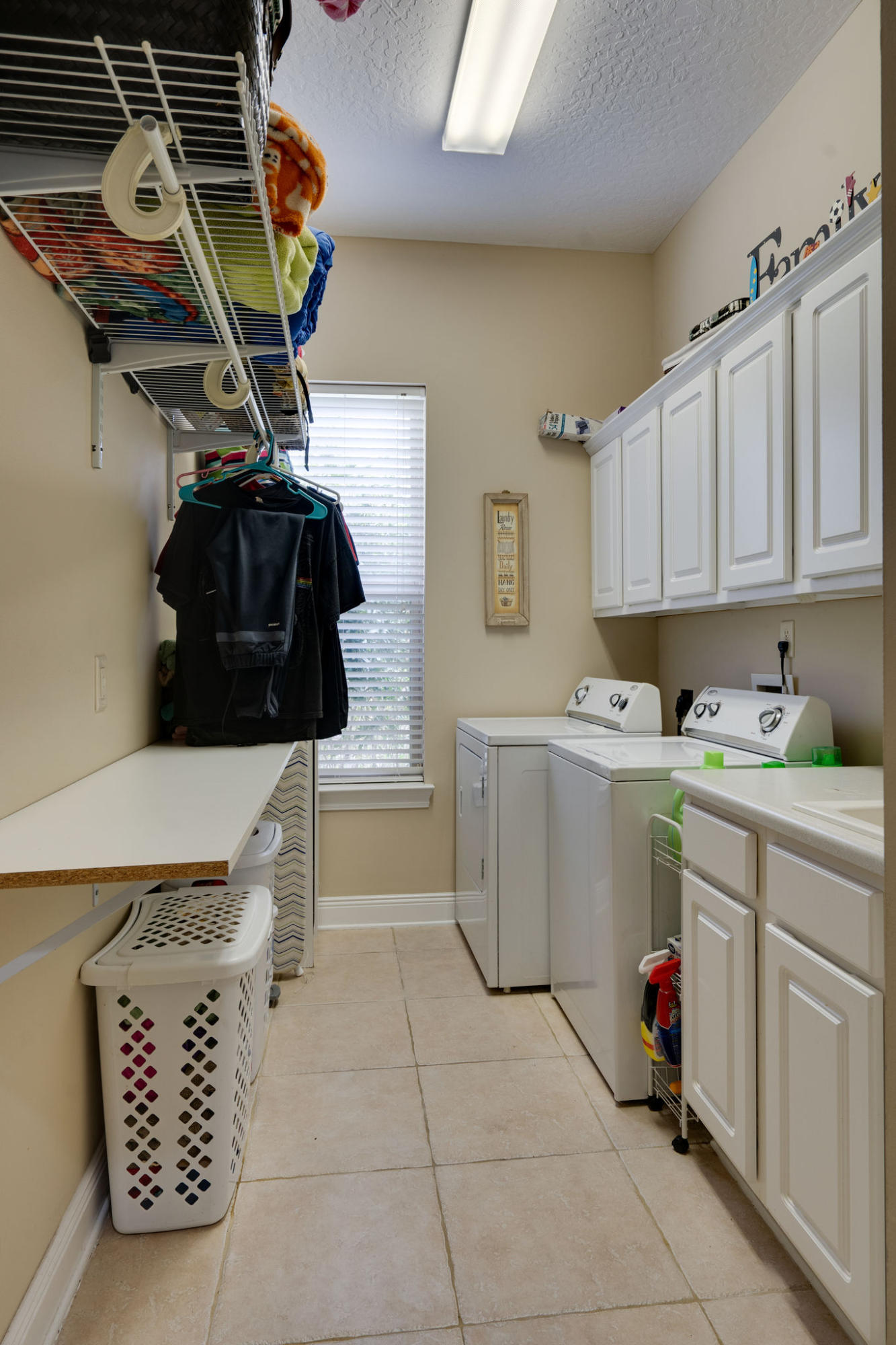 CHARDONNAY ESTATES - Residential