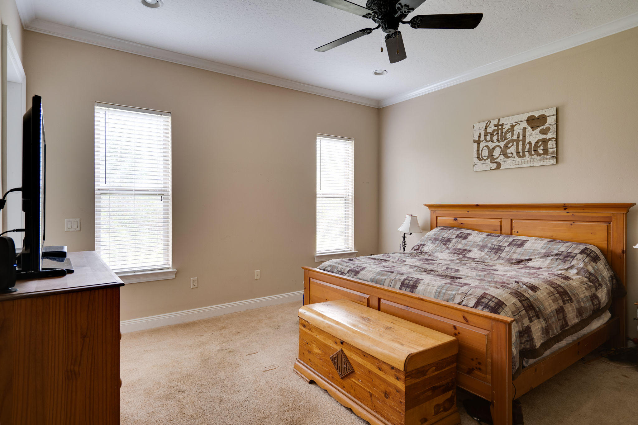 CHARDONNAY ESTATES - Residential