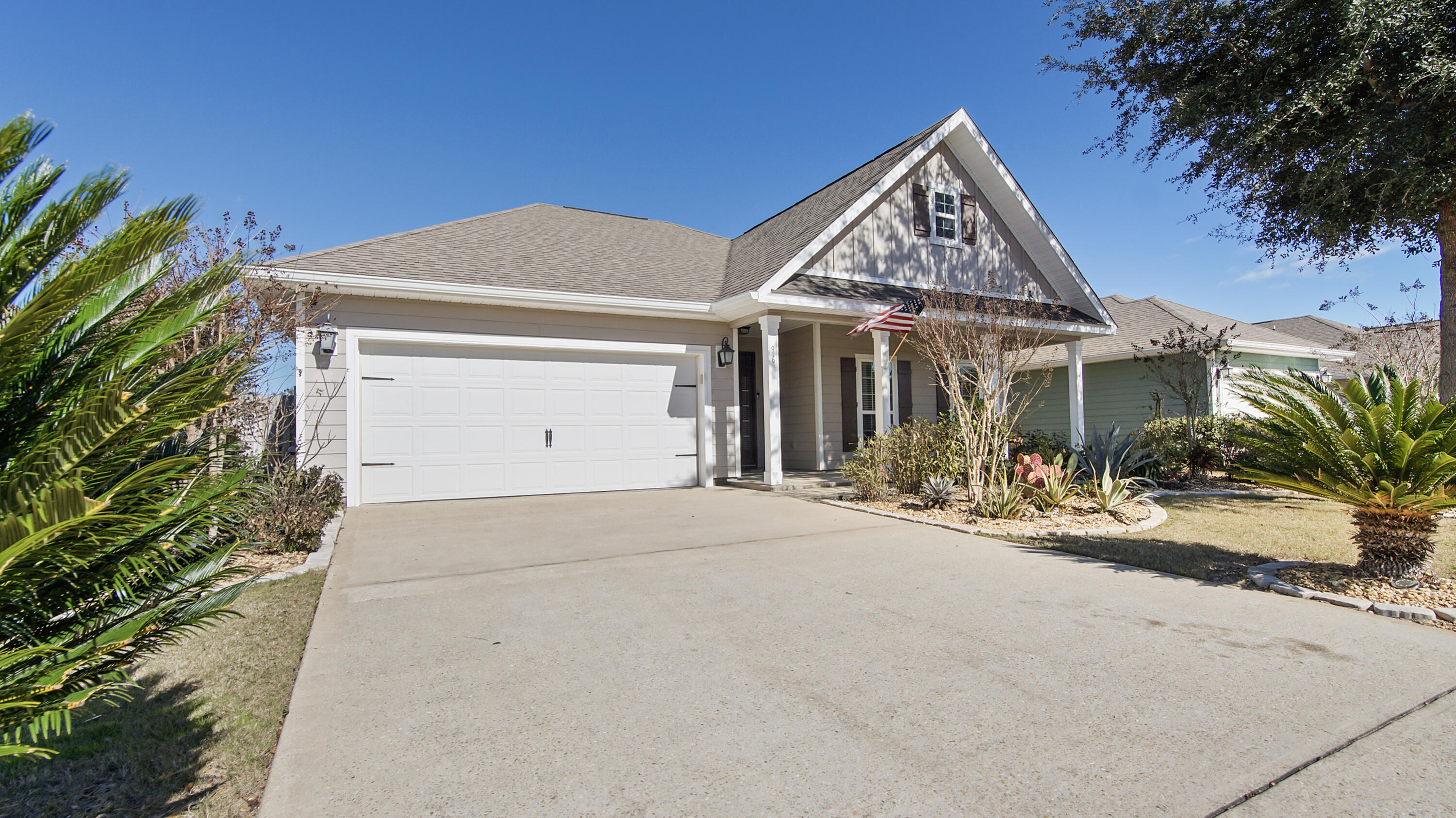 Hammock Bay - Residential