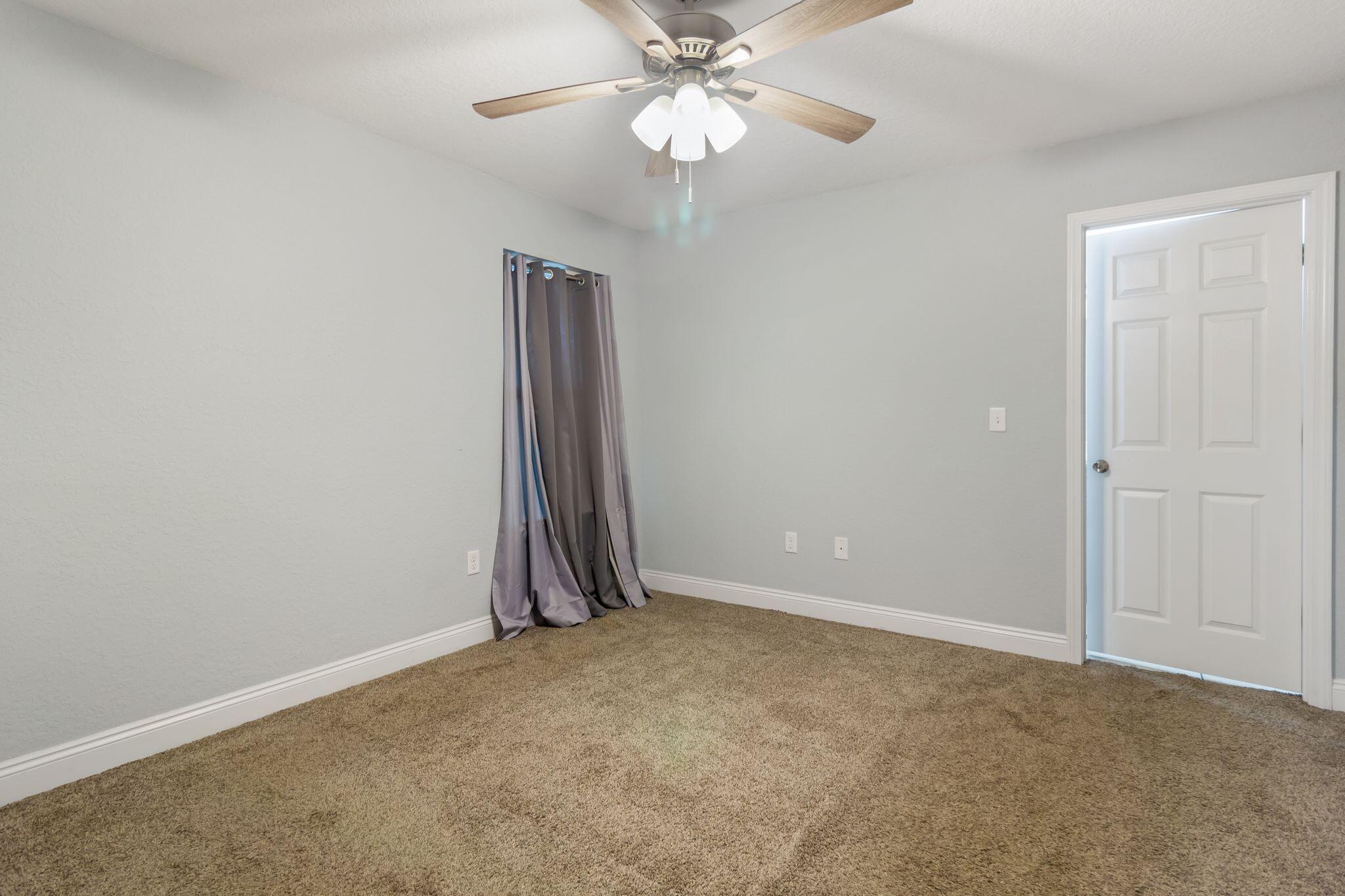 TRAILWOOD ESTATES - Residential Lease