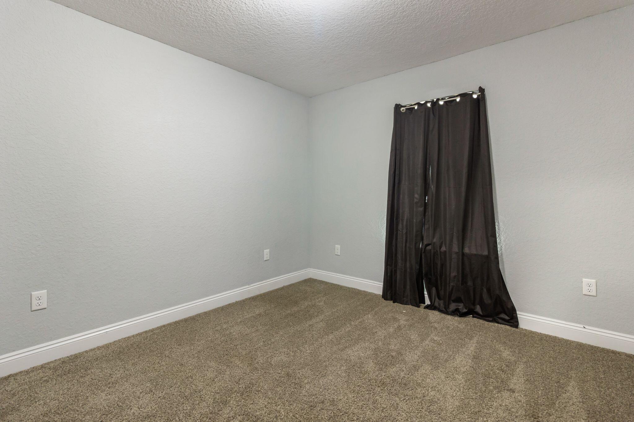 TRAILWOOD ESTATES - Residential Lease