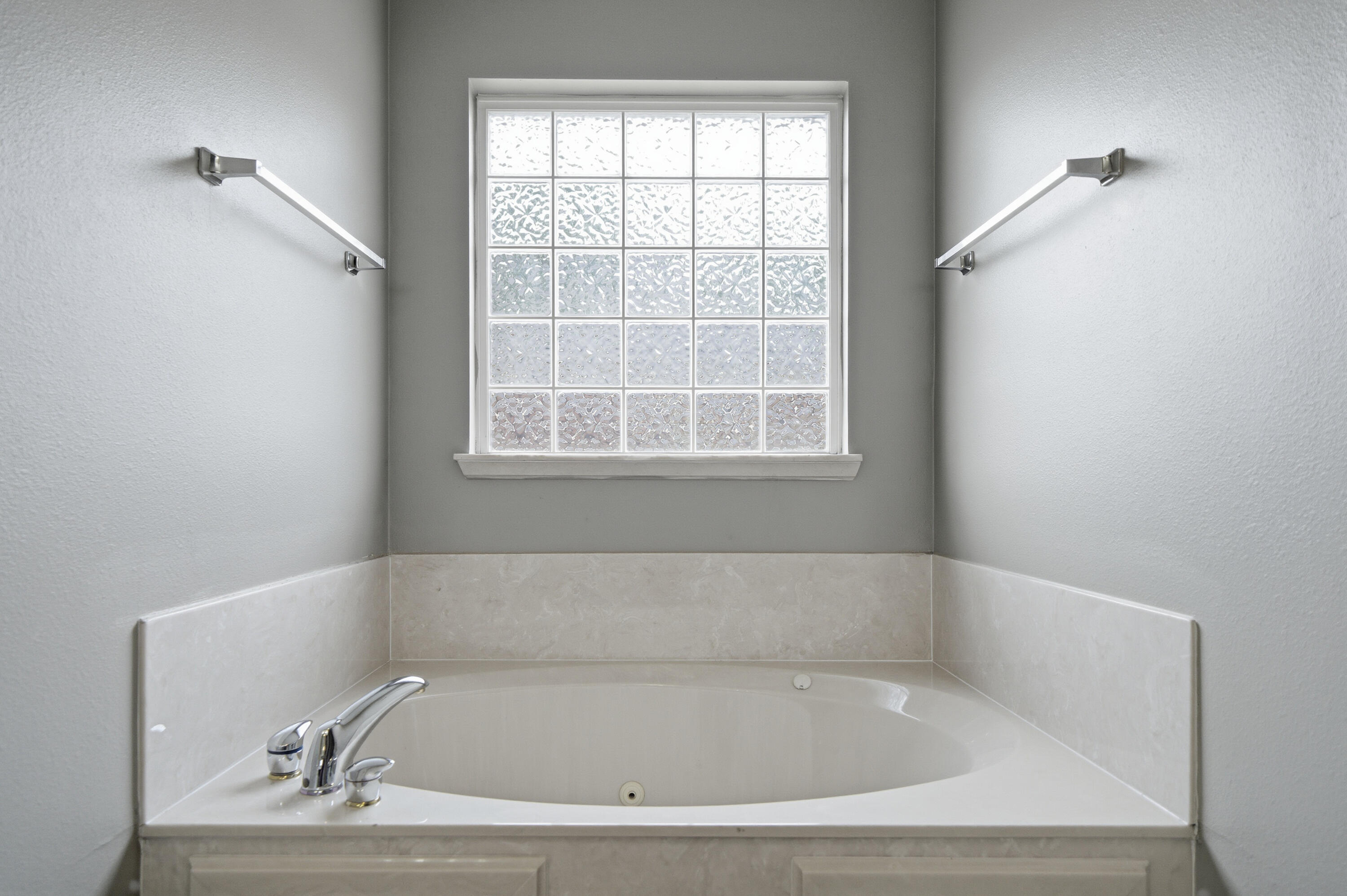 HOLLEY BY THE SEA - Residential Lease