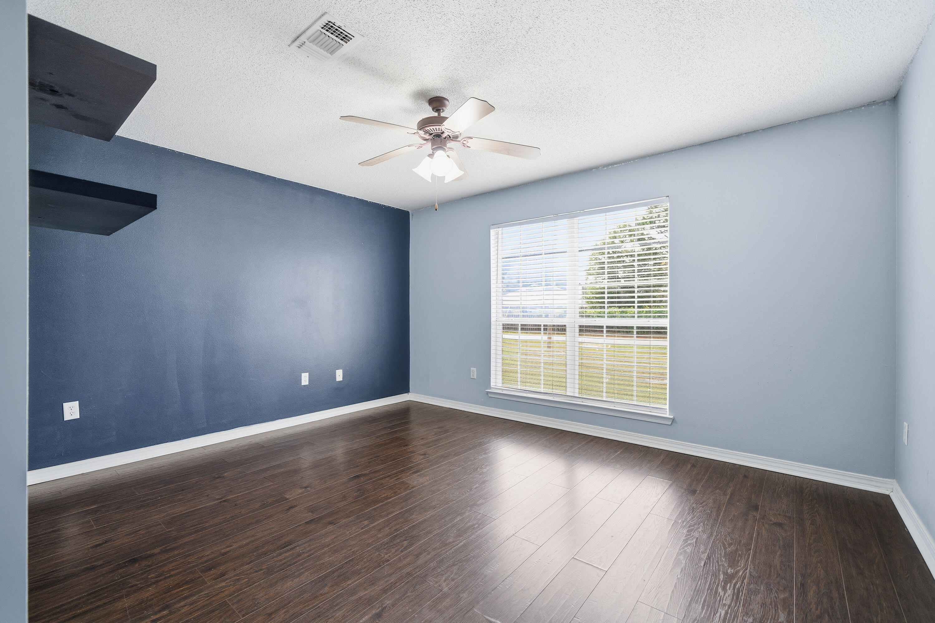 HOLLEY BY THE SEA - Residential Lease