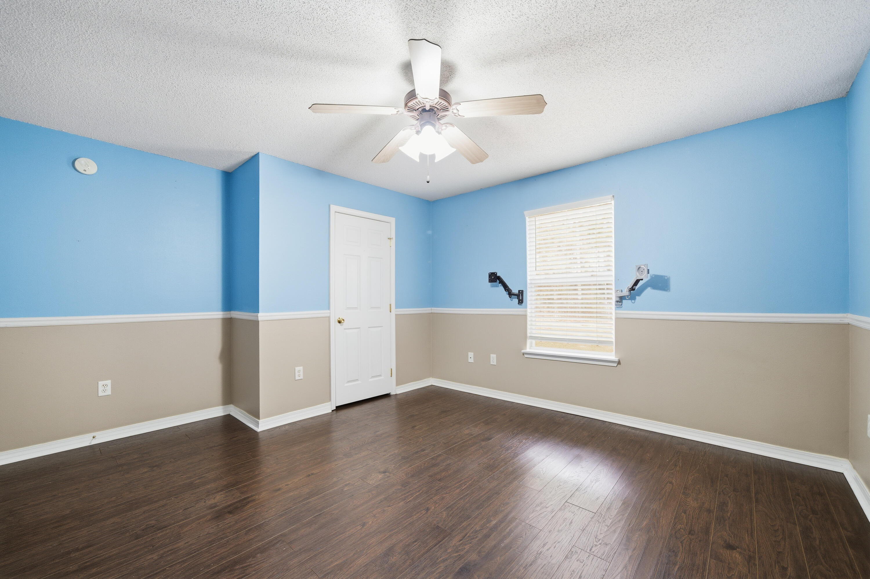 HOLLEY BY THE SEA - Residential Lease