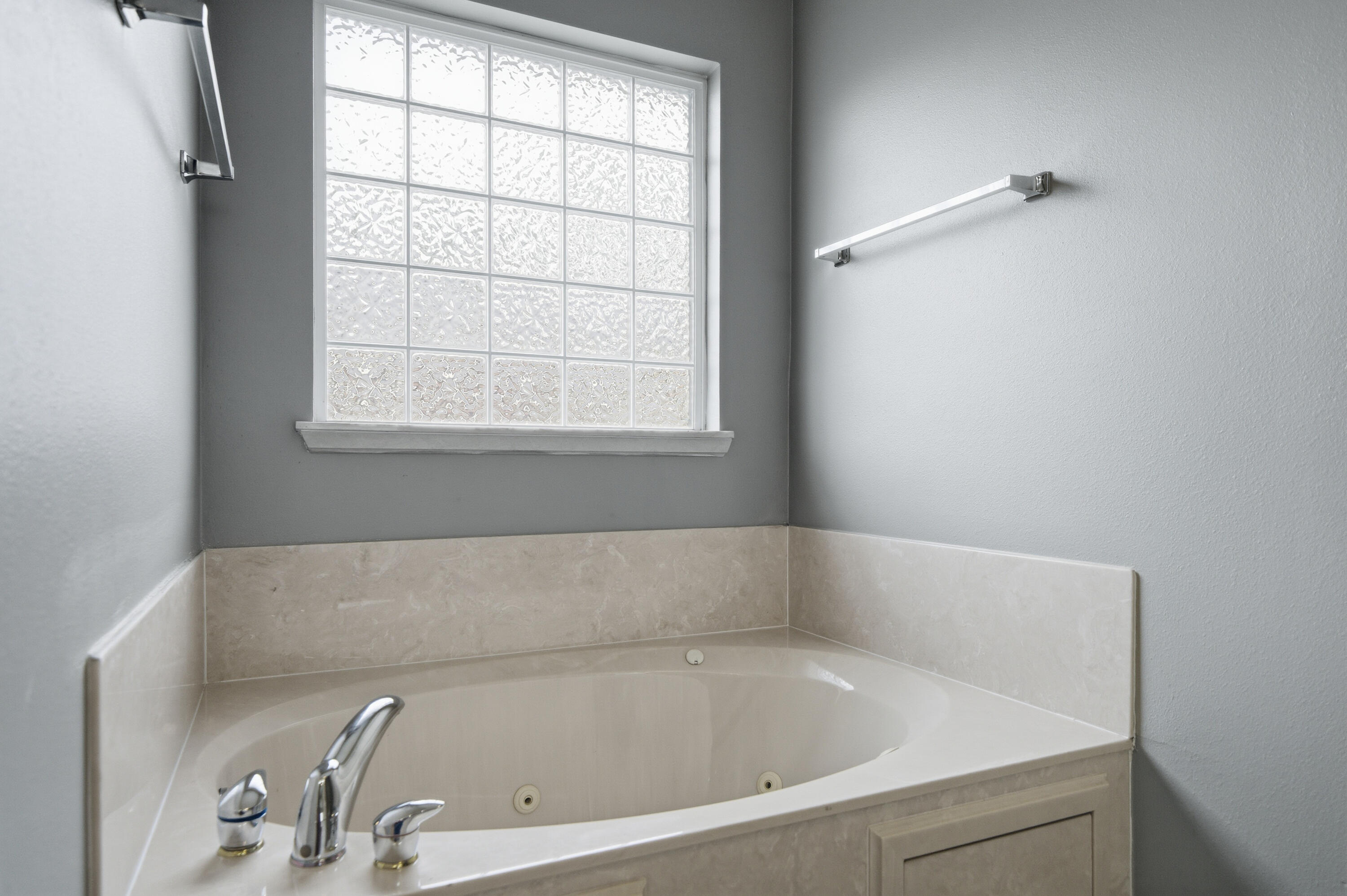 HOLLEY BY THE SEA - Residential Lease