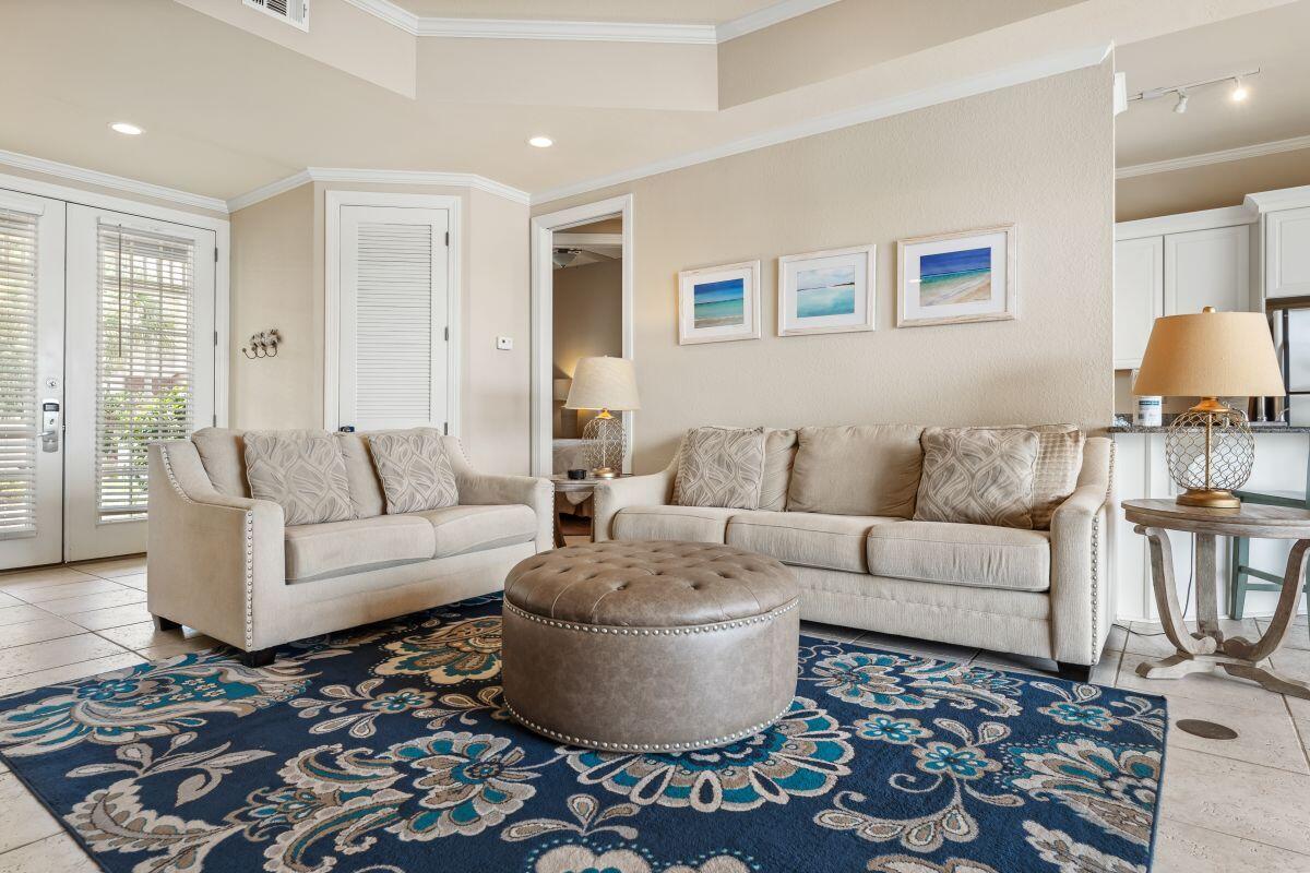 CRYSTAL COVE - Residential