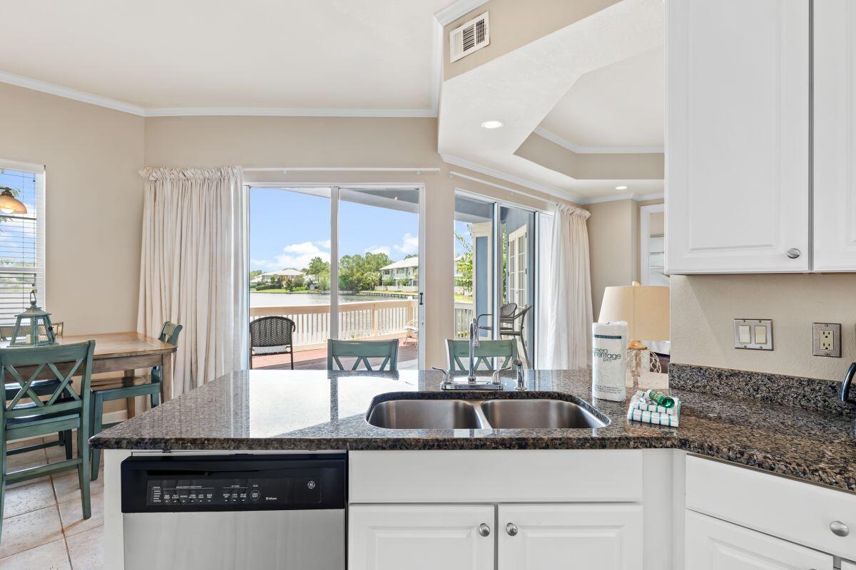 CRYSTAL COVE - Residential