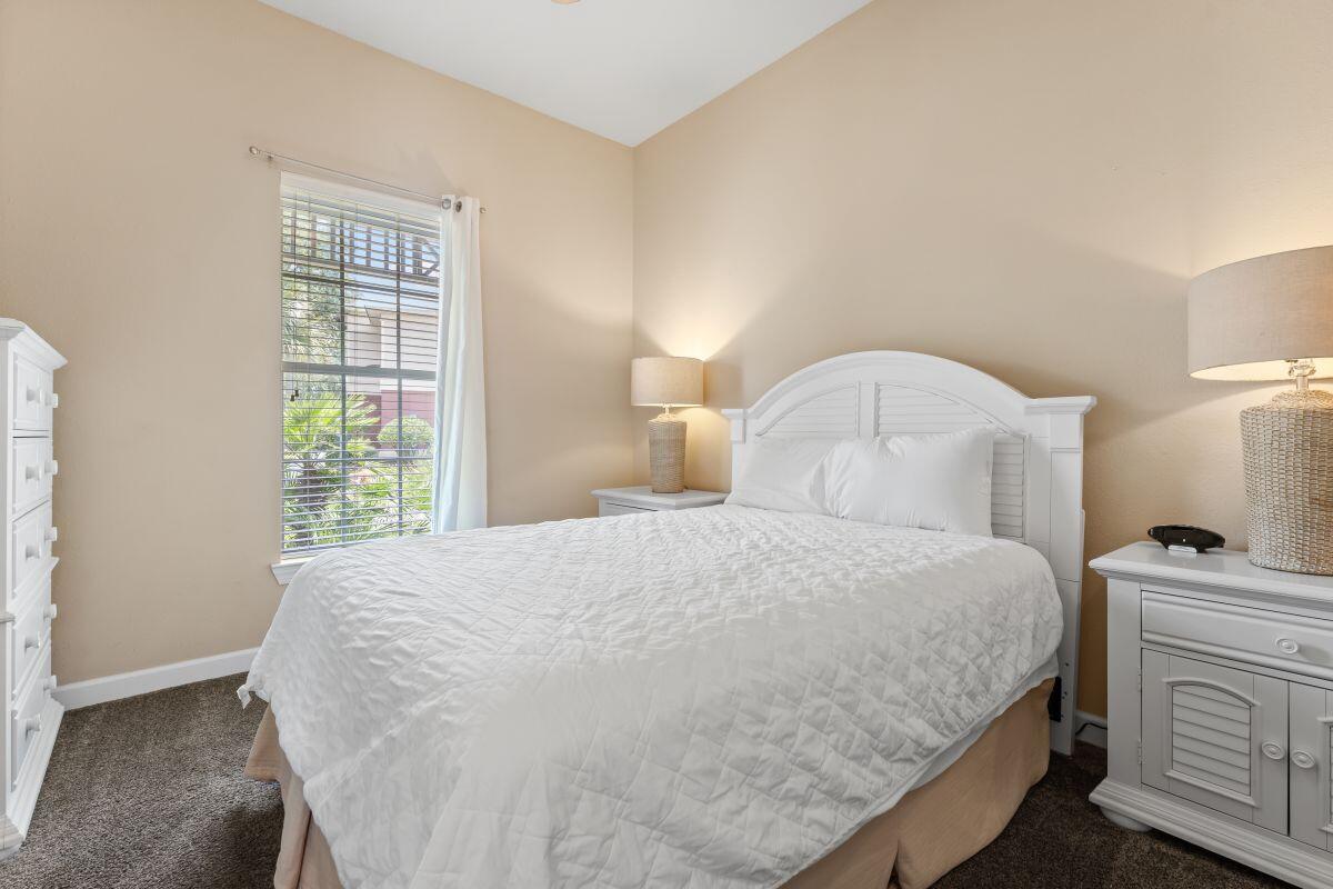 CRYSTAL COVE - Residential