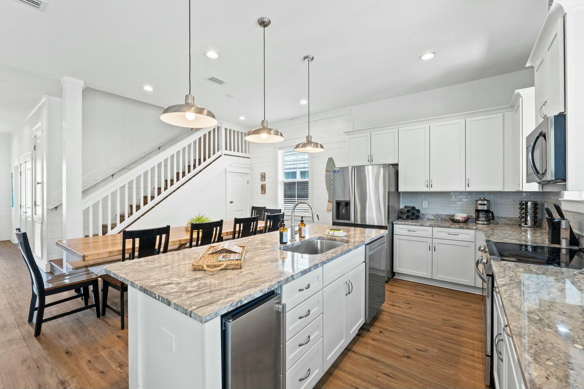 FRANGISTA BEACH 2ND ADDN - Residential