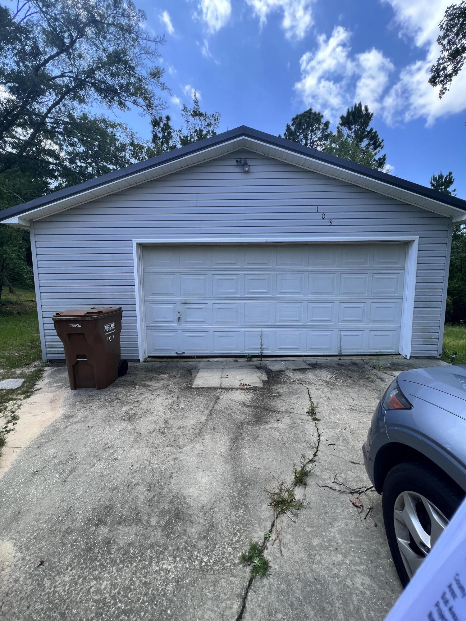 Foxwood  Estates 1 - Residential Lease