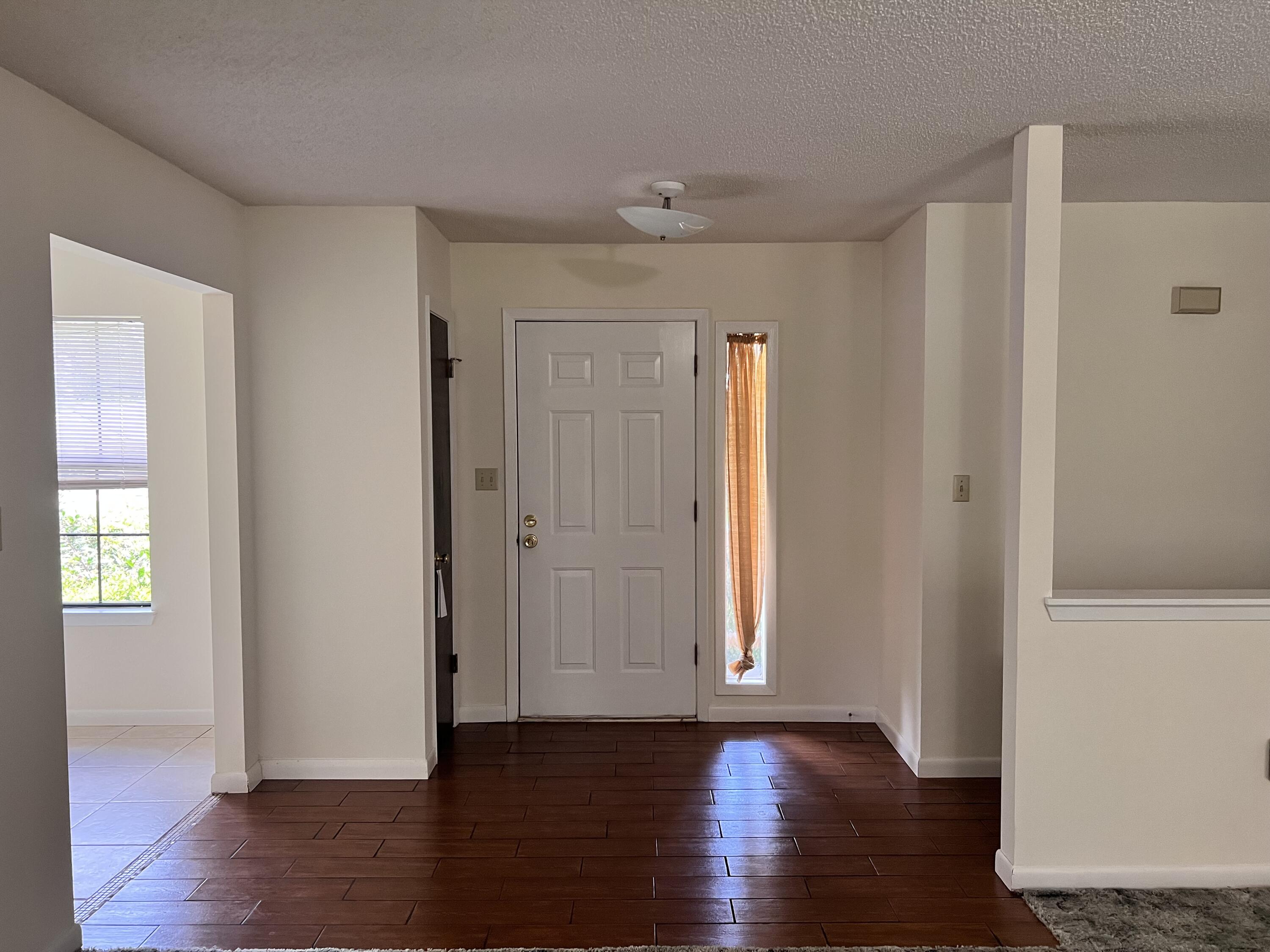 Foxwood  Estates 1 - Residential Lease