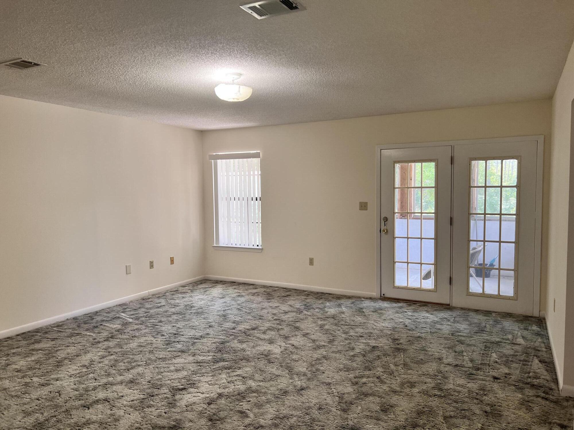 Foxwood  Estates 1 - Residential Lease