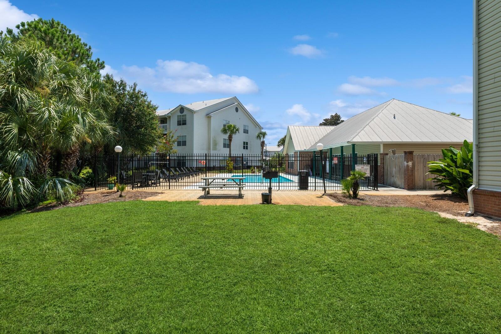INDIAN LAKE - Residential