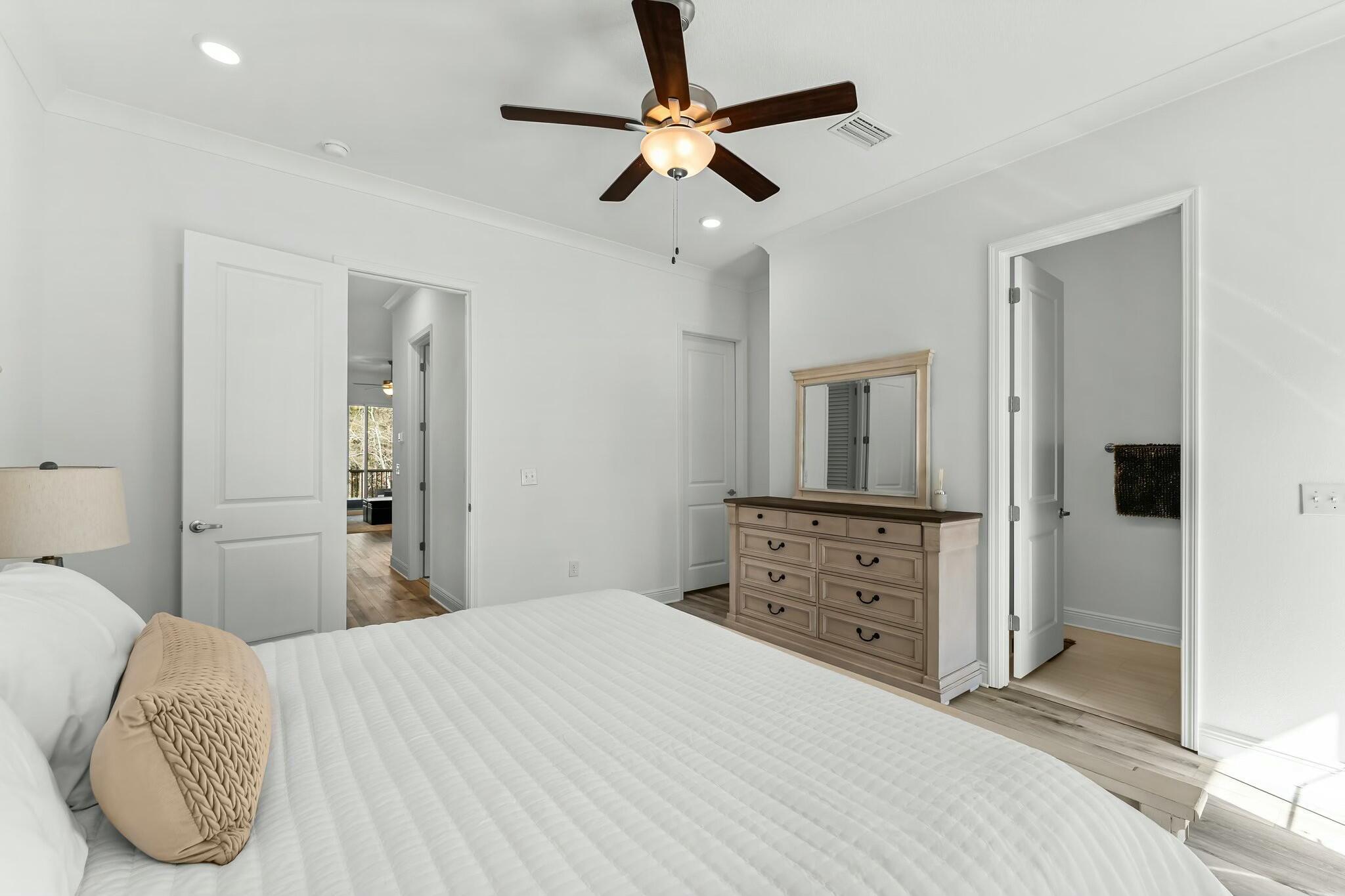 KARA LAKE TOWNHOMES - Residential