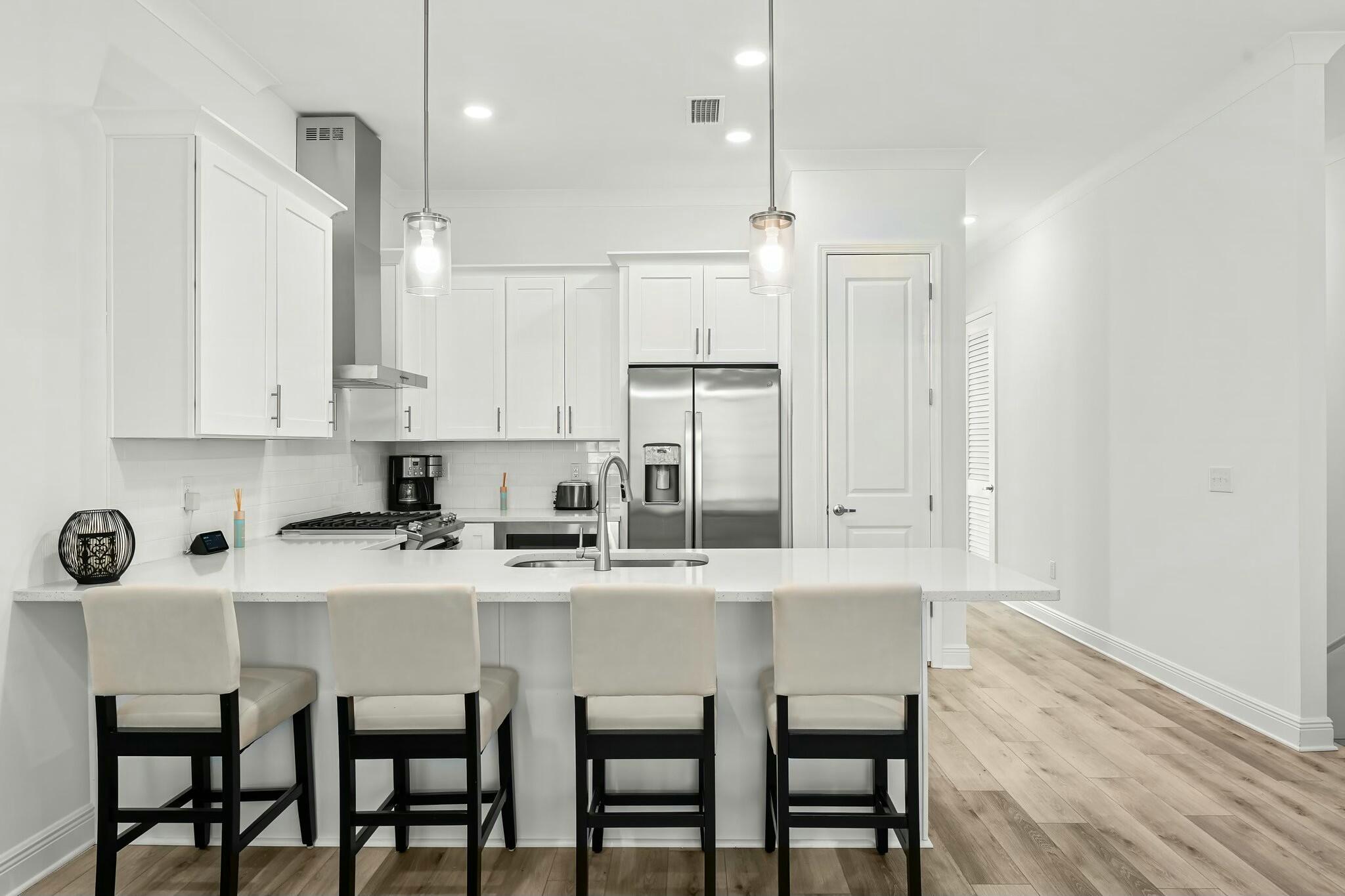 KARA LAKE TOWNHOMES - Residential