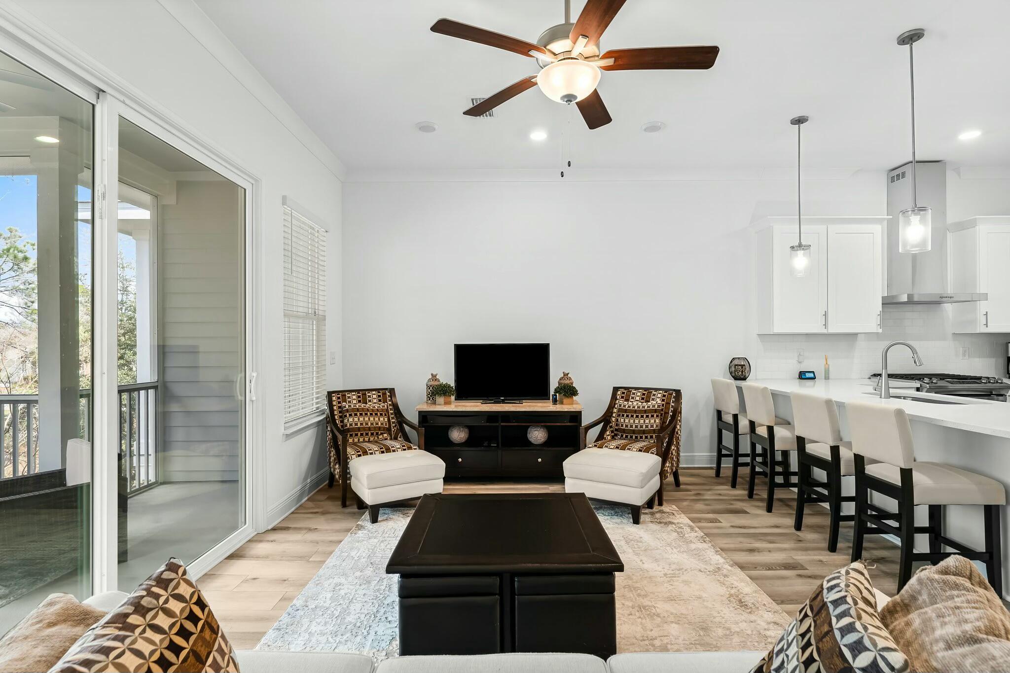 KARA LAKE TOWNHOMES - Residential