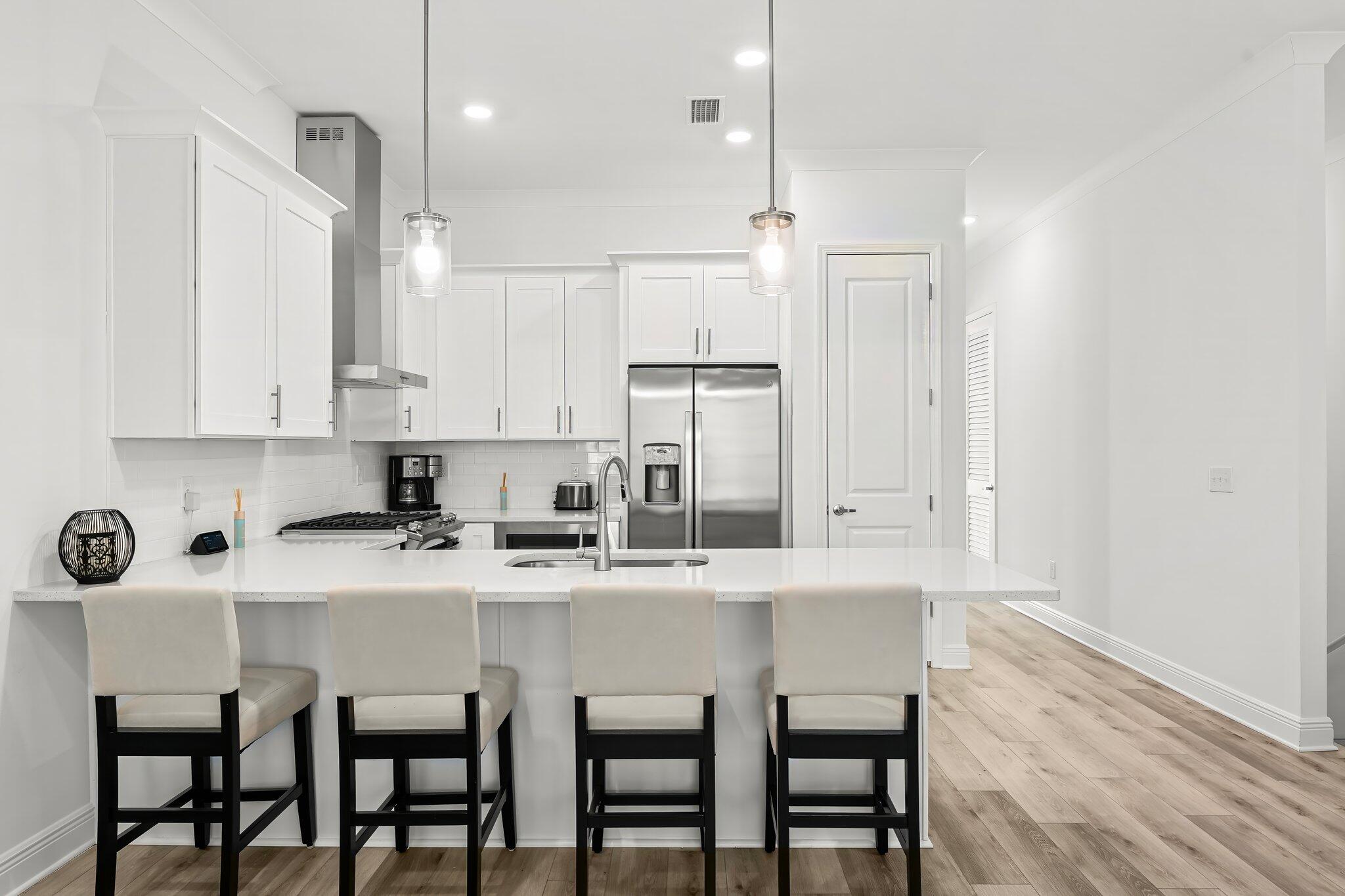 KARA LAKE TOWNHOMES - Residential