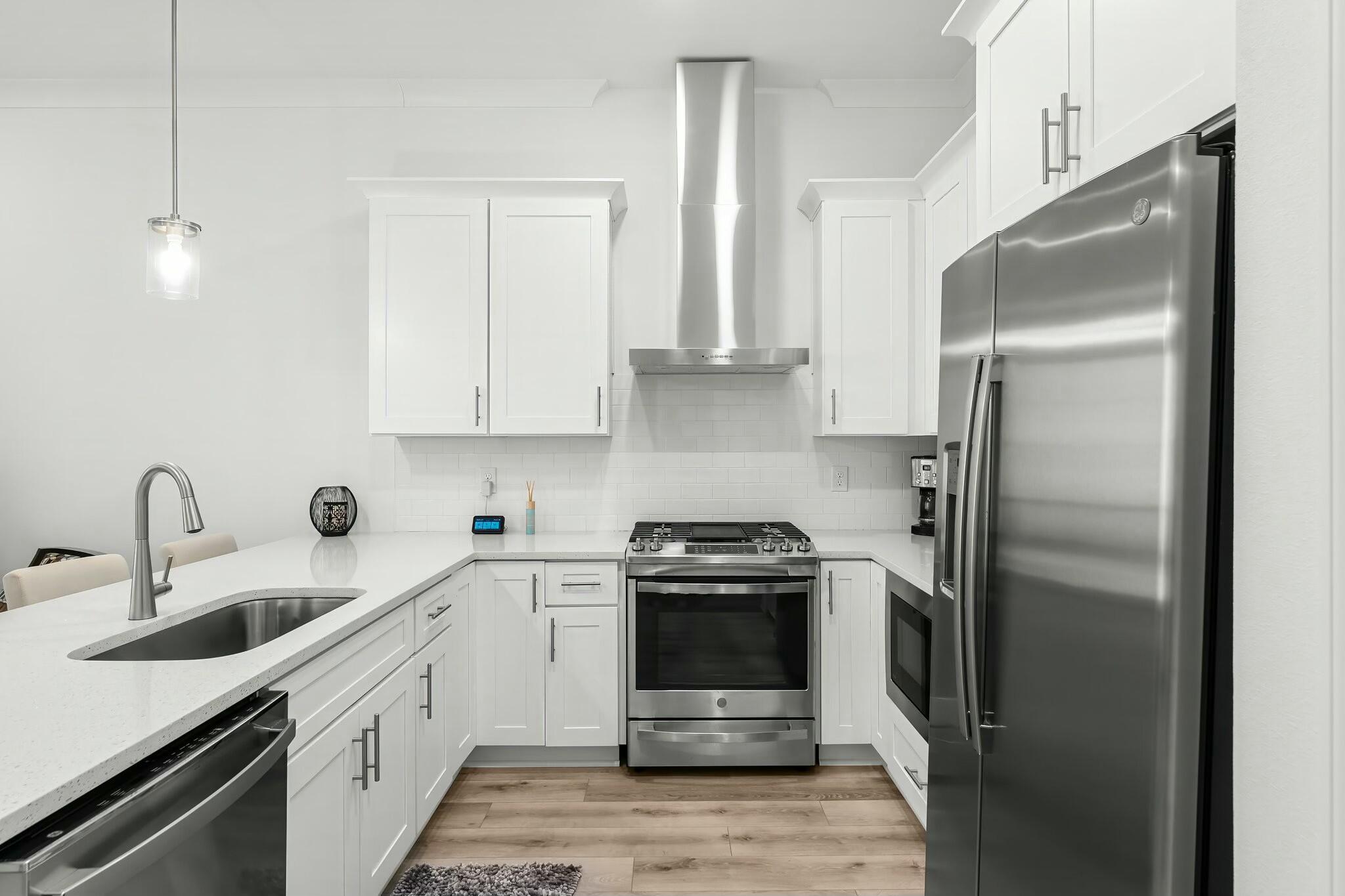 KARA LAKE TOWNHOMES - Residential