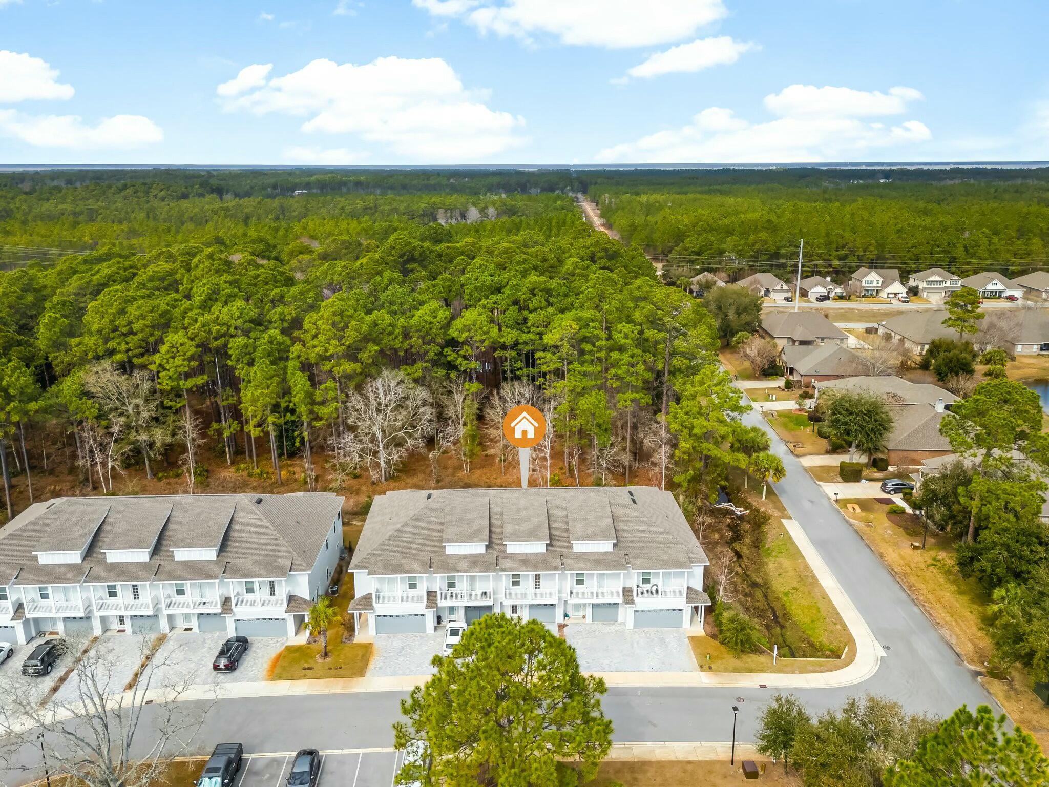 KARA LAKE TOWNHOMES - Residential