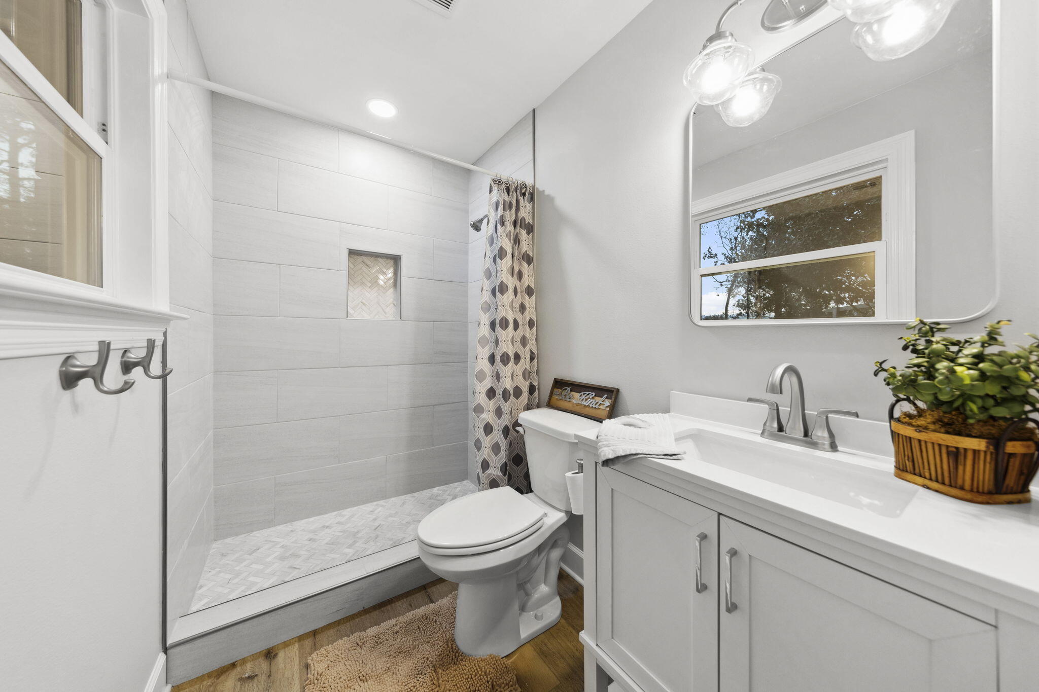 NICEVILLE PINES - Residential