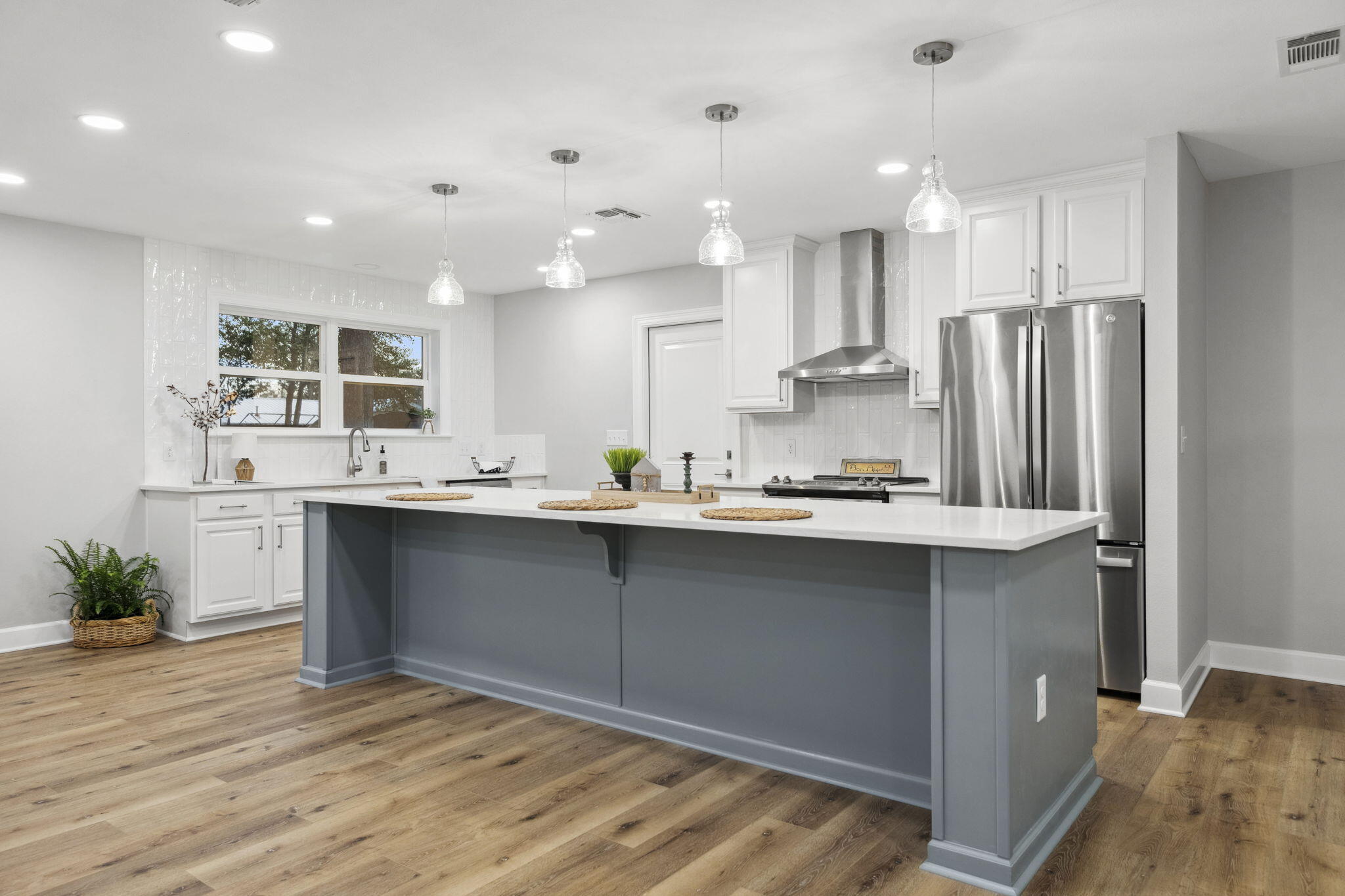 NICEVILLE PINES - Residential