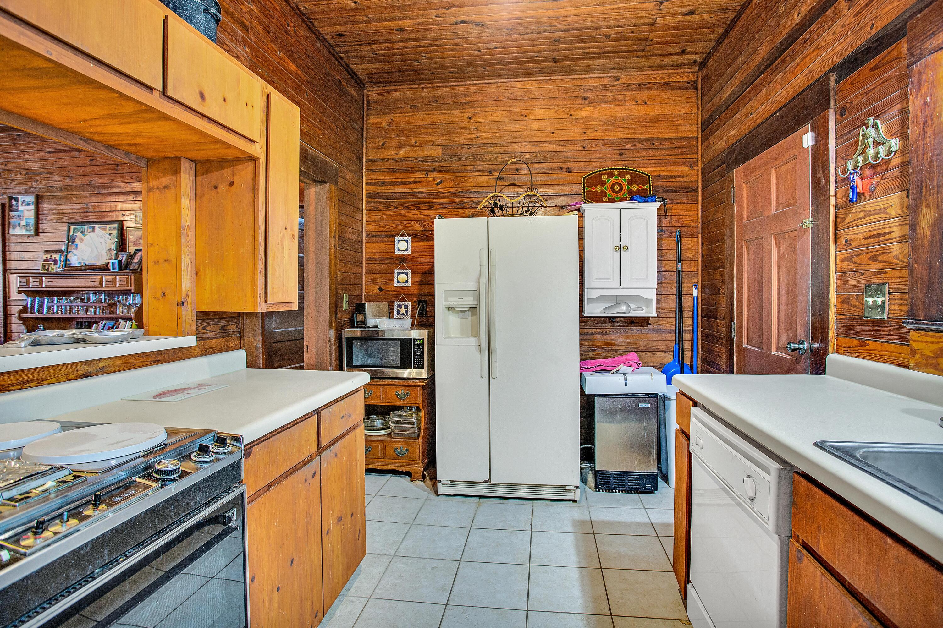 EAST PASS ADDN TO DESTIN - Residential