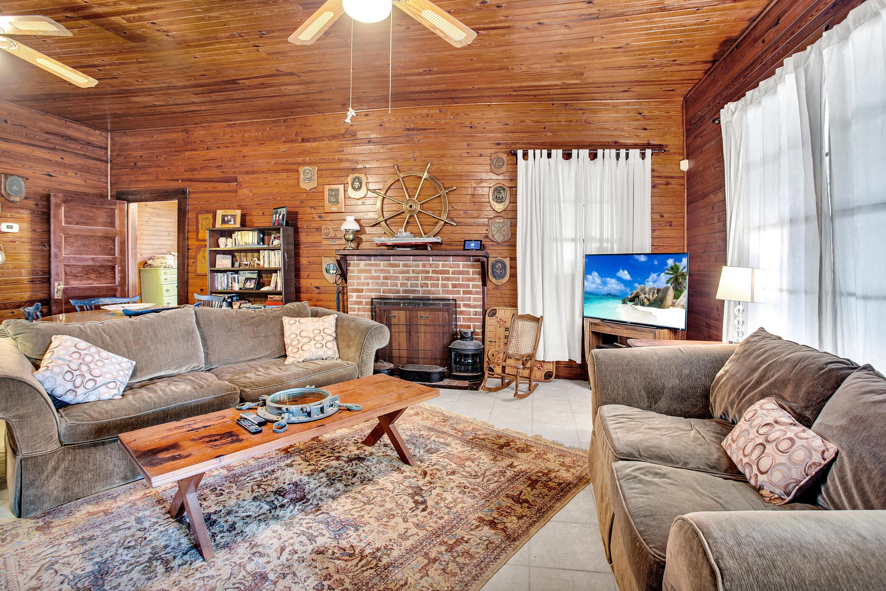 EAST PASS ADDN TO DESTIN - Residential