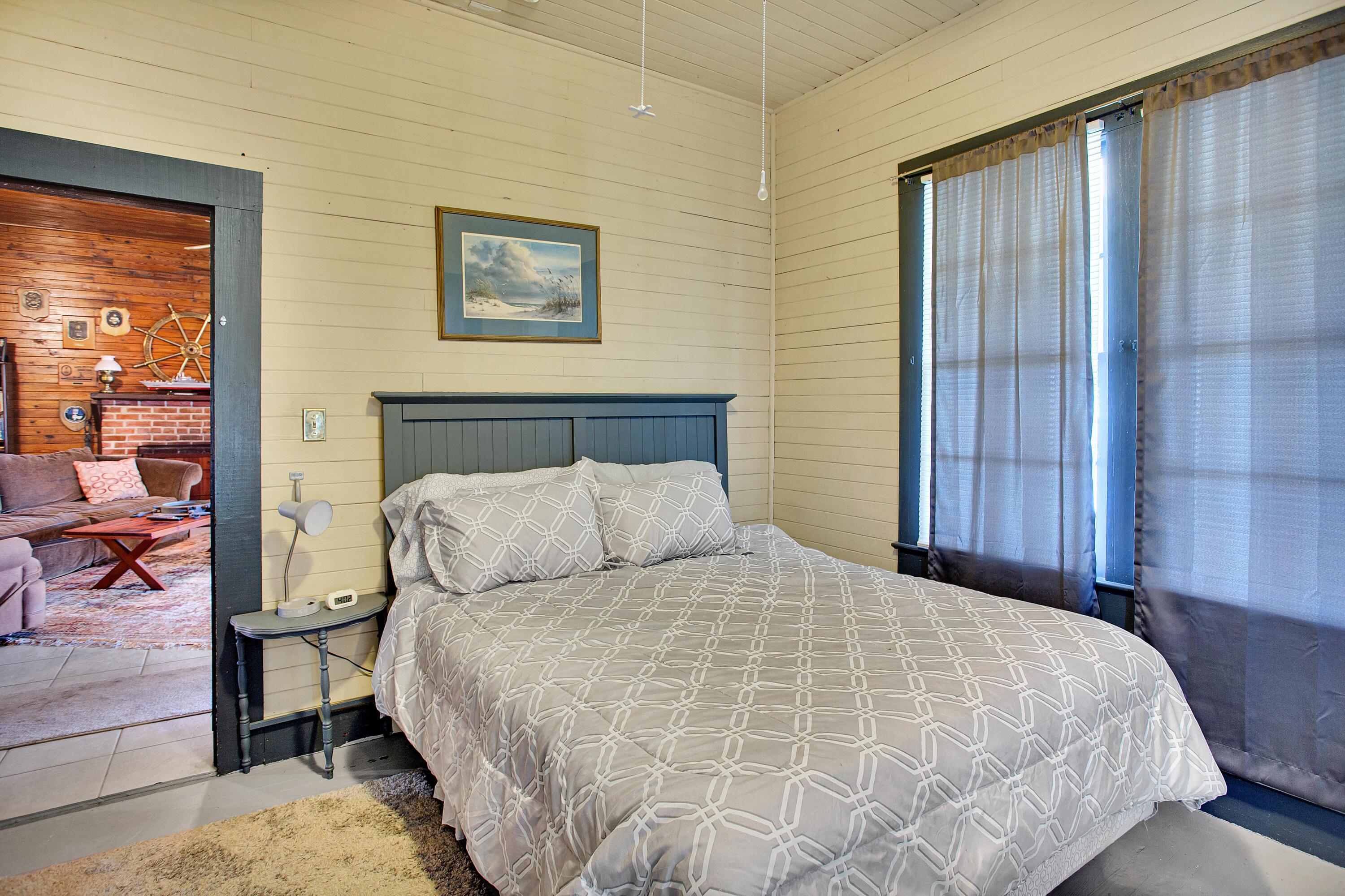 EAST PASS ADDN TO DESTIN - Residential