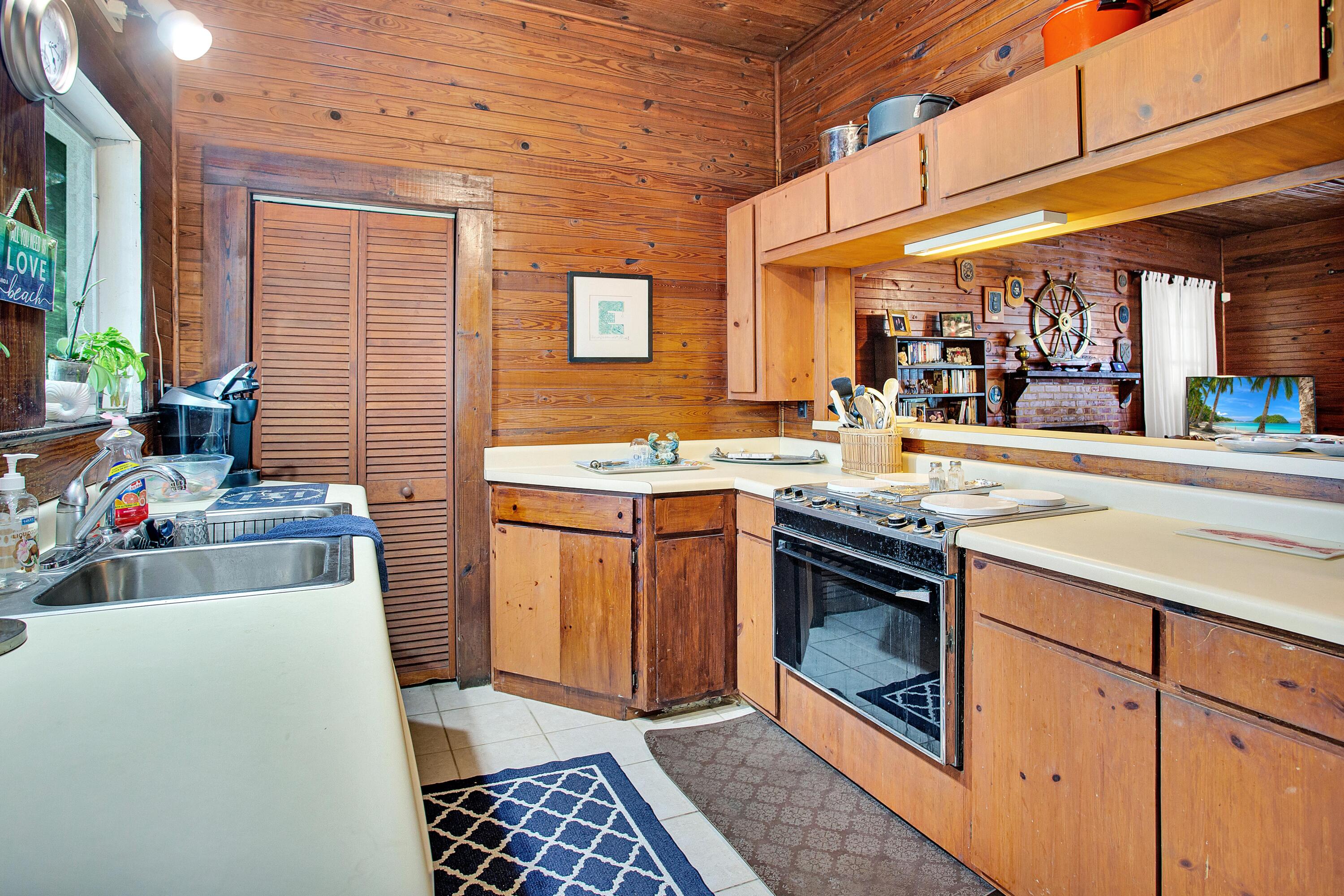 EAST PASS ADDN TO DESTIN - Residential