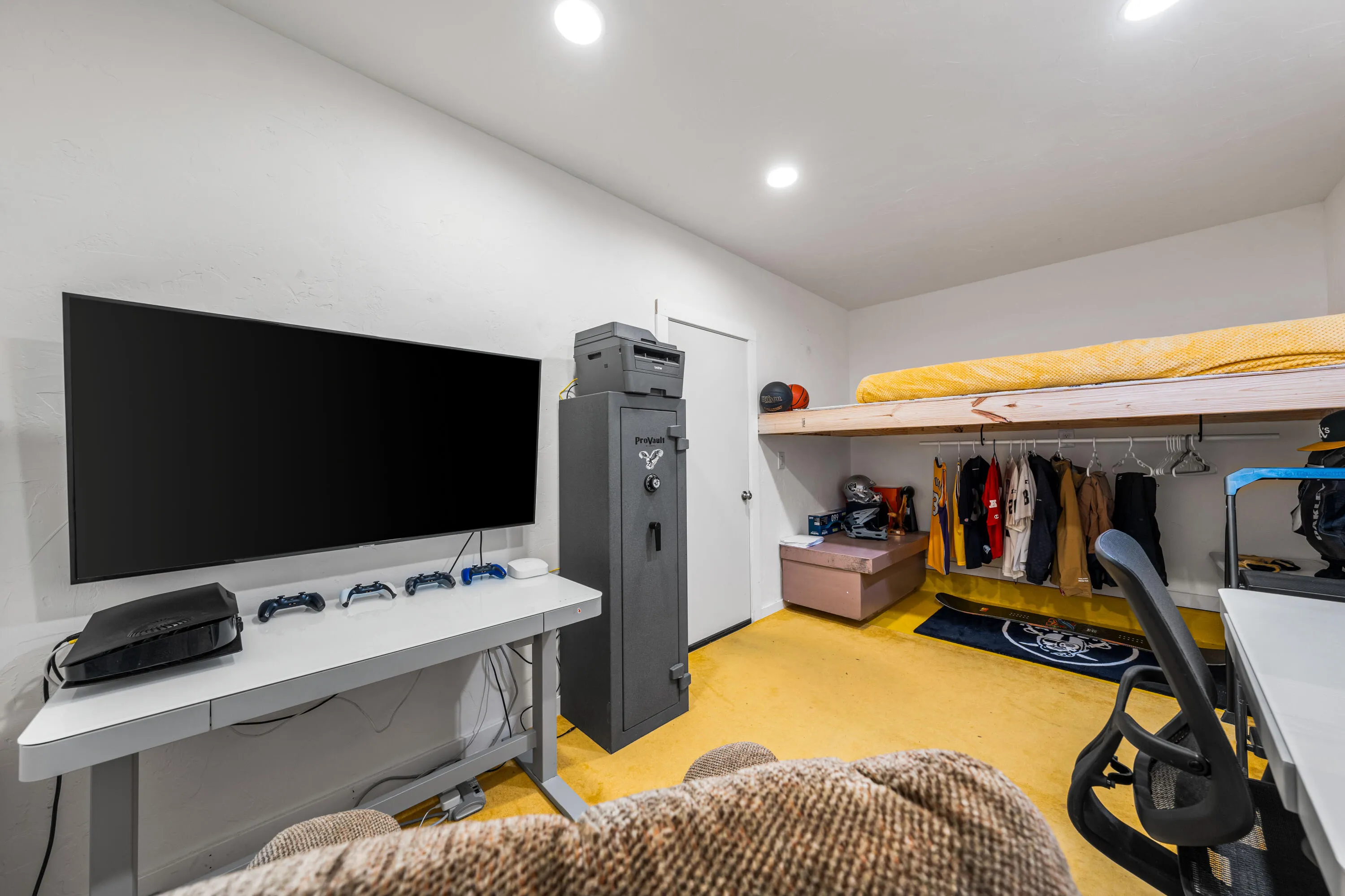 Navarre, Florida 32566, United States, 4 Bedrooms Bedrooms, ,3 BathroomsBathrooms,Residential,Pending,18457