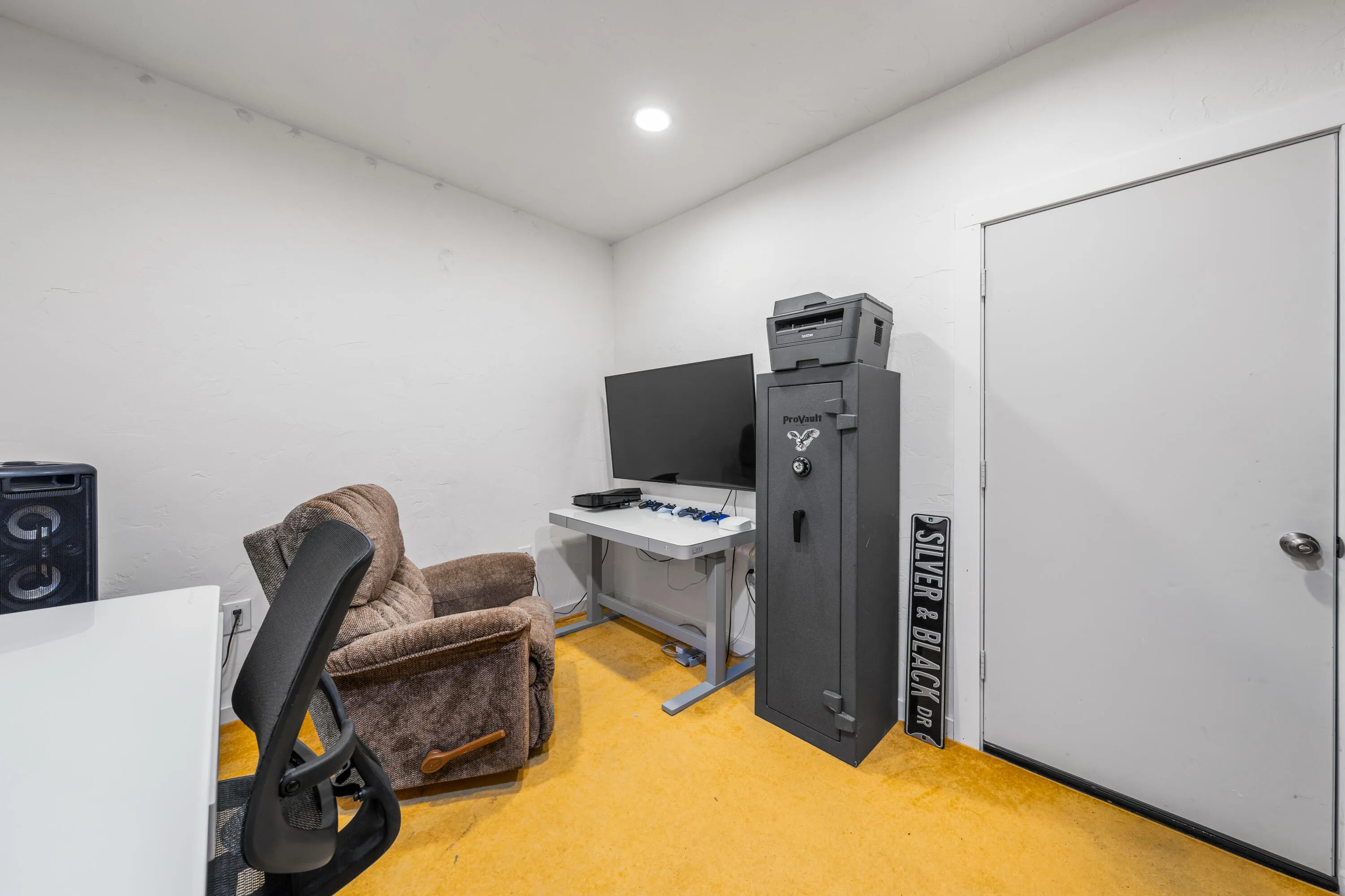 Navarre, Florida 32566, United States, 4 Bedrooms Bedrooms, ,3 BathroomsBathrooms,Residential,Pending,18457