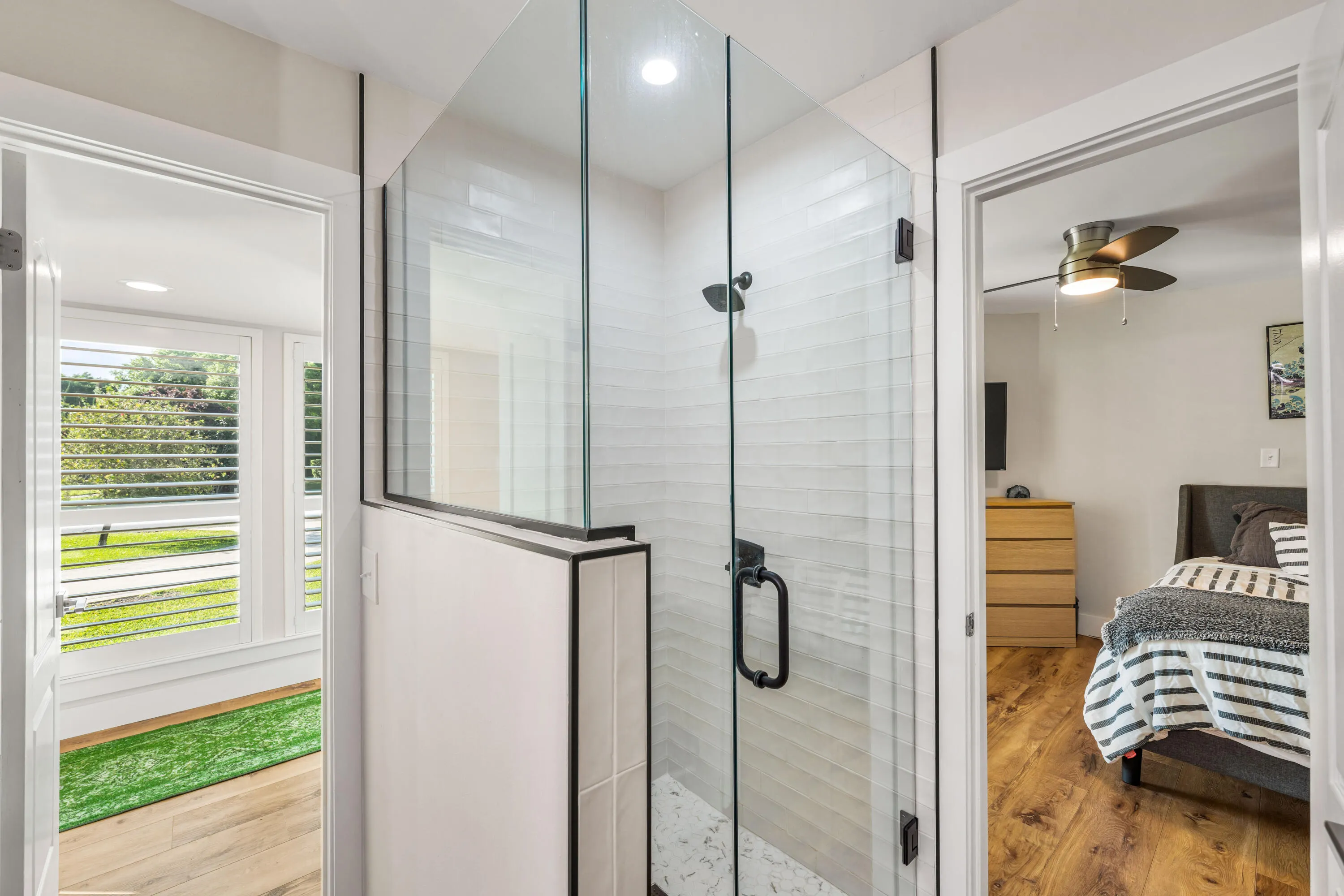 Navarre, Florida 32566, United States, 4 Bedrooms Bedrooms, ,3 BathroomsBathrooms,Residential,Pending,18457