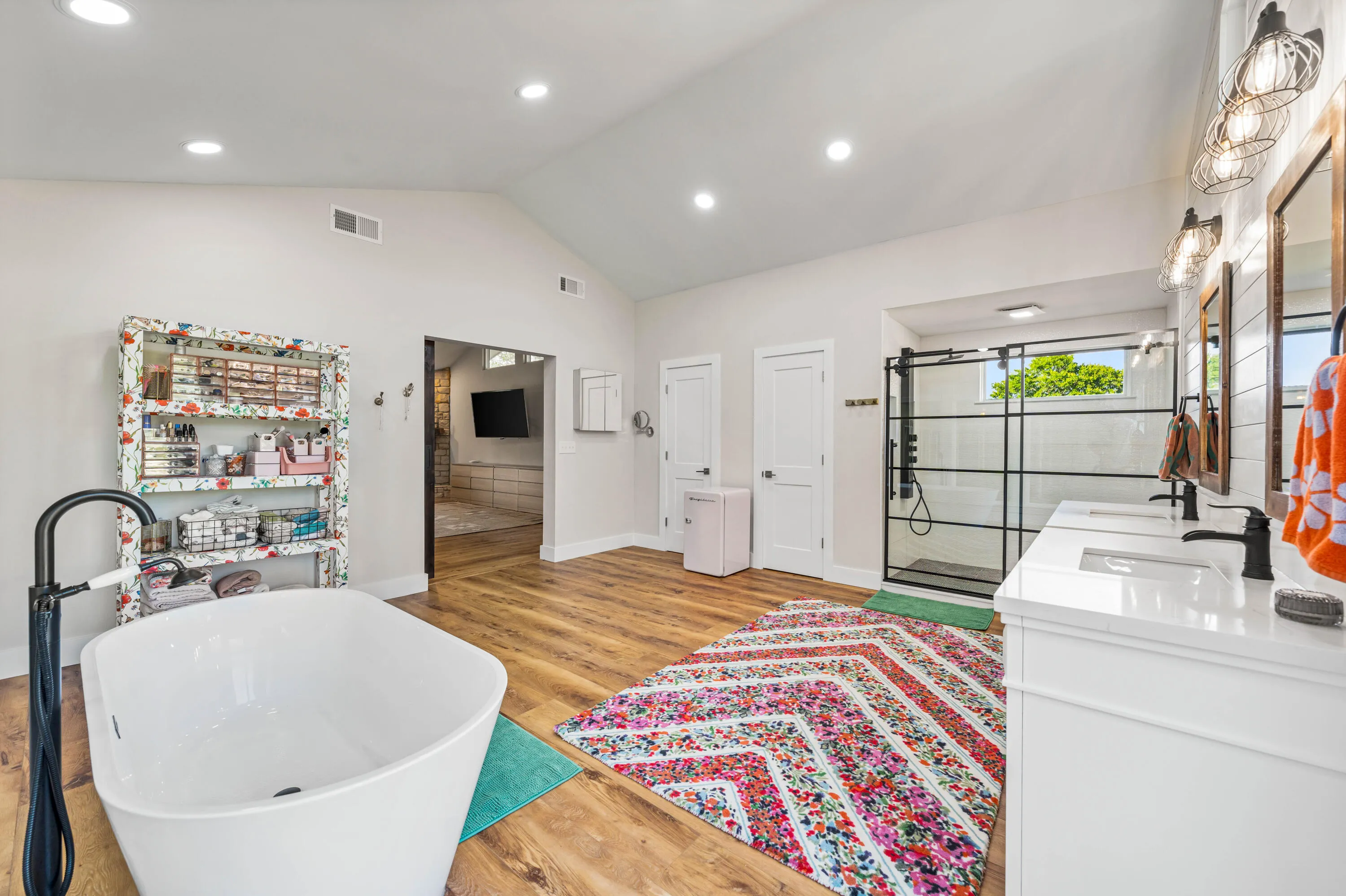 Navarre, Florida 32566, United States, 4 Bedrooms Bedrooms, ,3 BathroomsBathrooms,Residential,Pending,18457