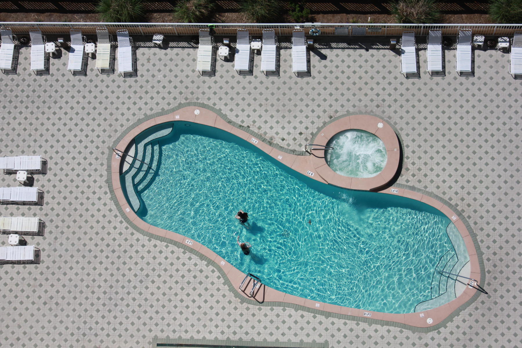 SUMMERWIND CONDOS - Residential