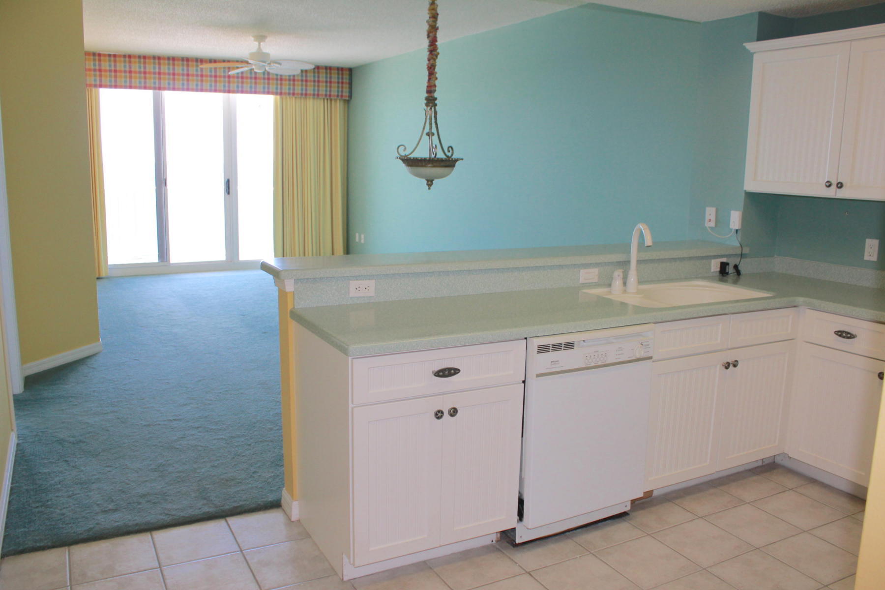 SUMMERWIND CONDOS - Residential