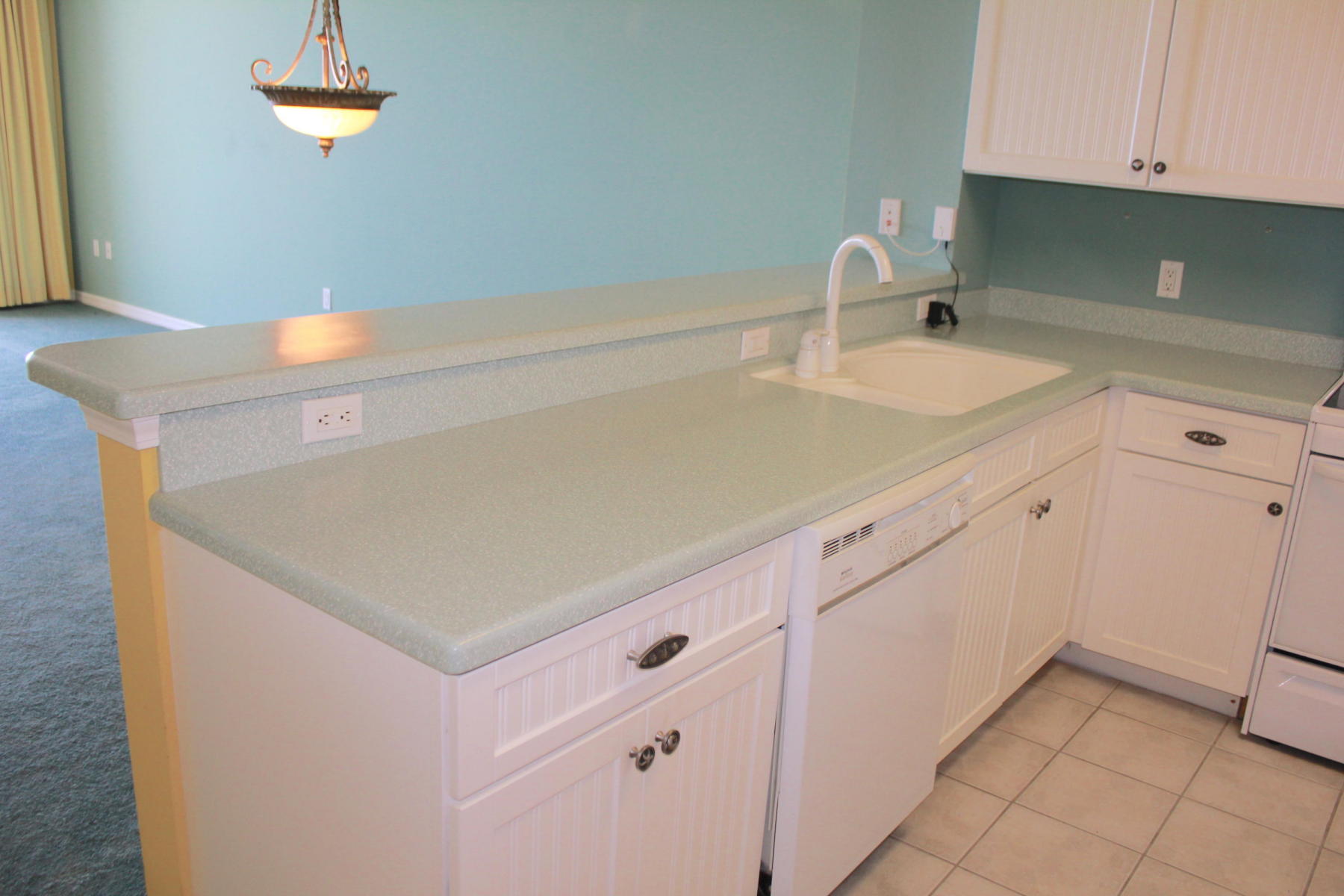 SUMMERWIND CONDOS - Residential