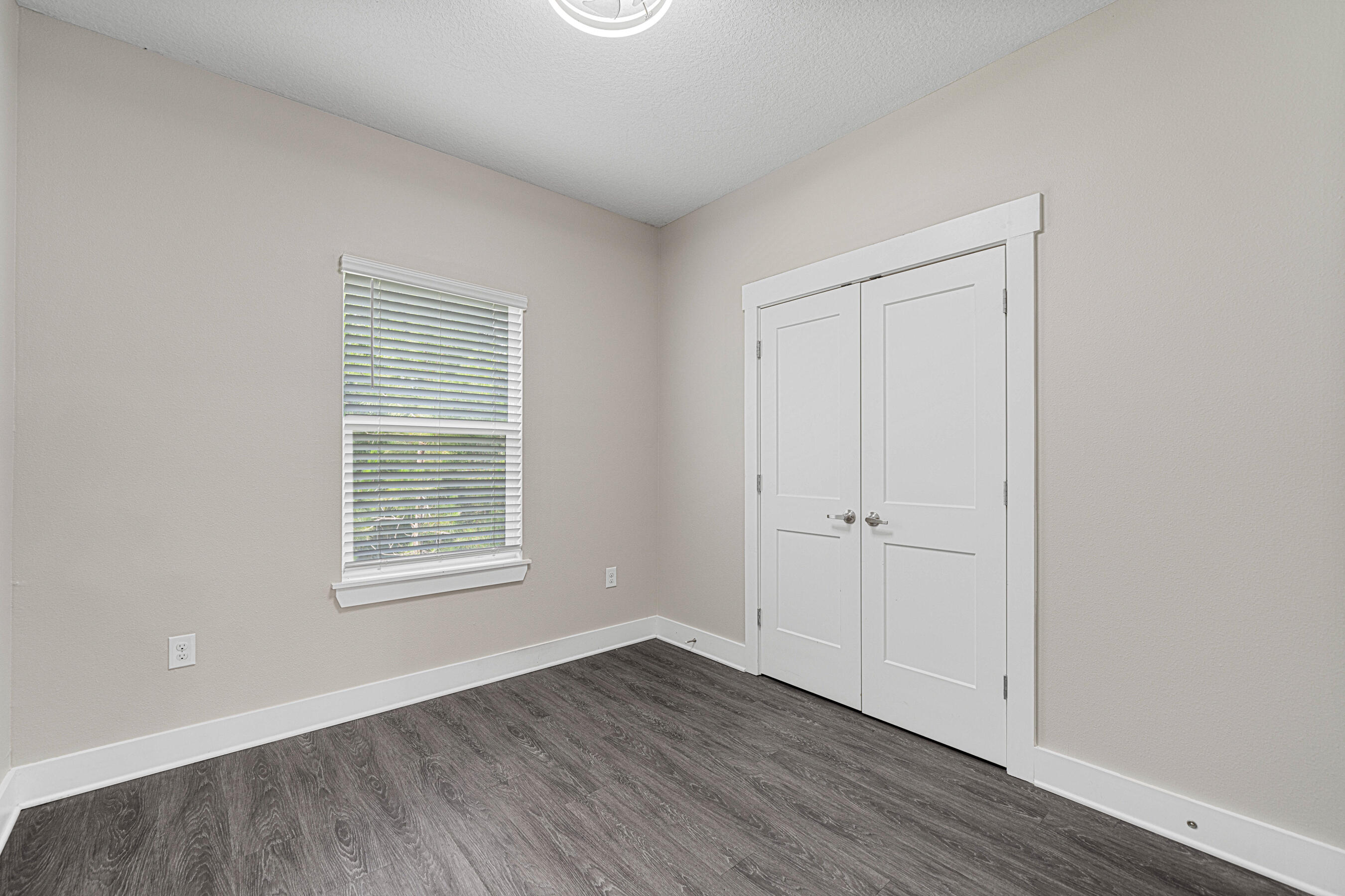 VERANDAS AT FREEPORT - Residential