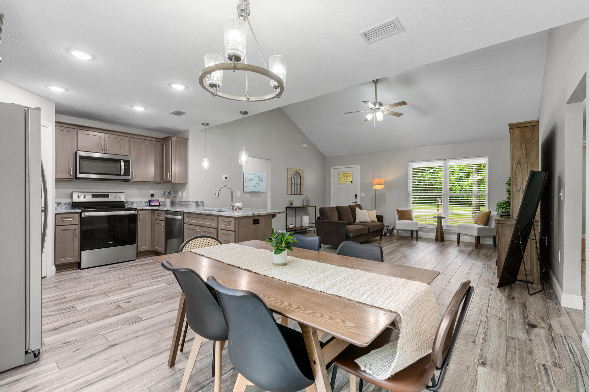 GARDEN CITY - Residential