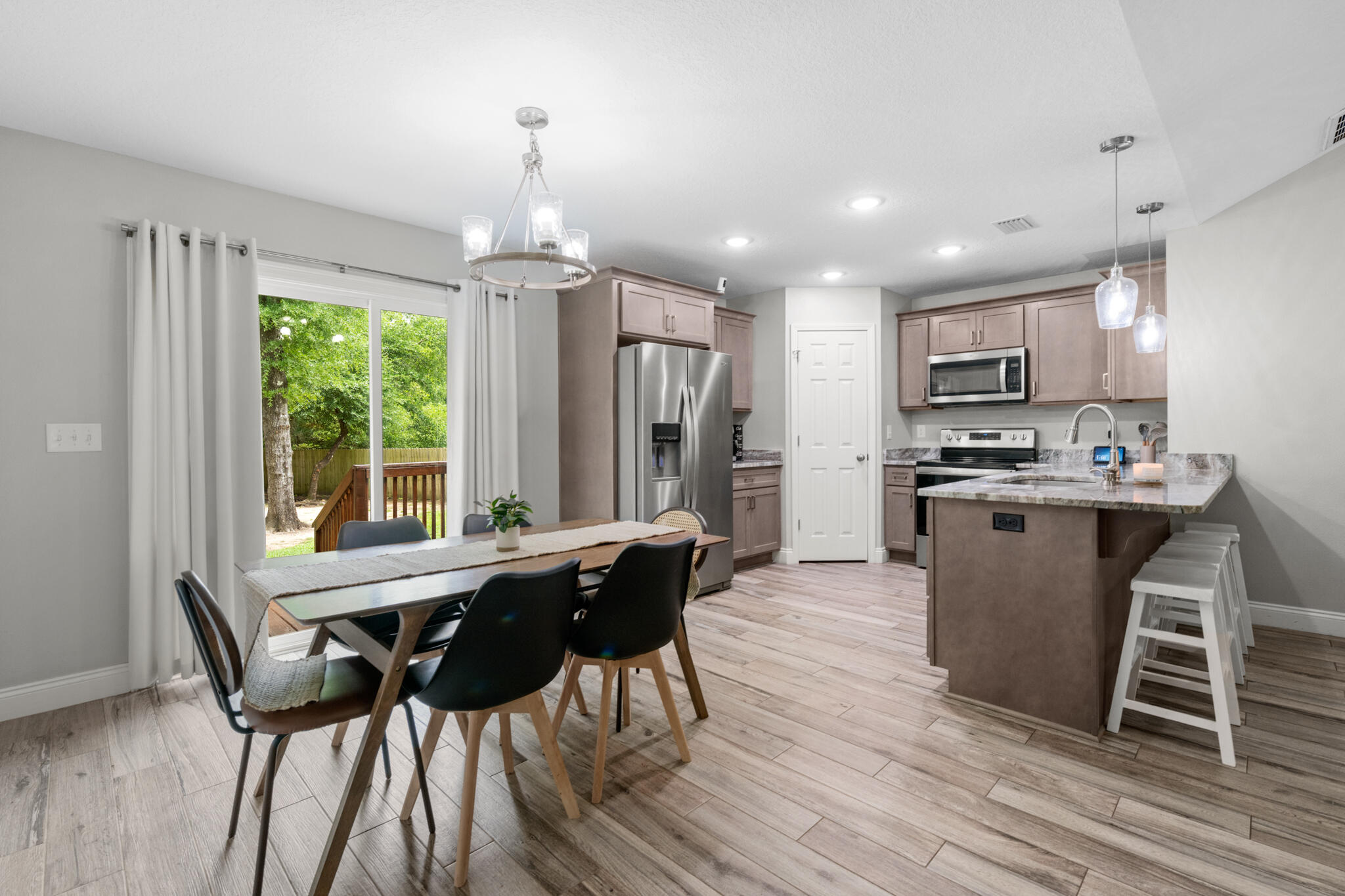 GARDEN CITY - Residential